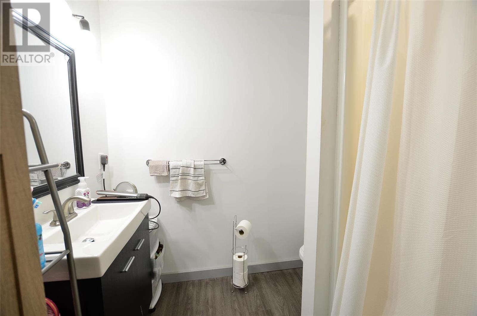 6500 15 Avenue SW Unit# 7, #7