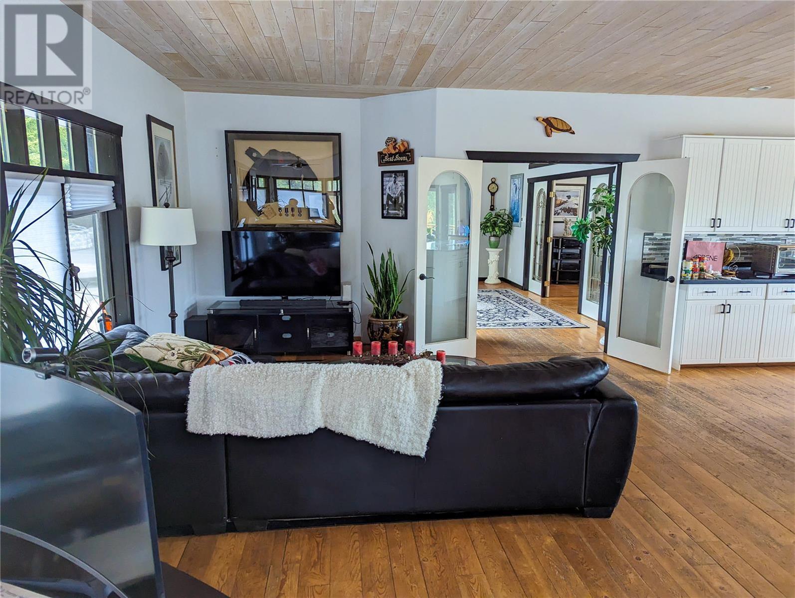 6500 15 Avenue SW Unit# 7, #7