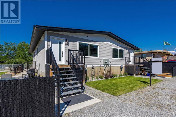 1290-1292 Creekside Road,, Kelowna