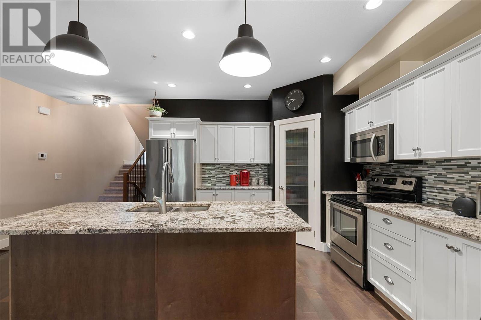 #8 600 Boynton Place,