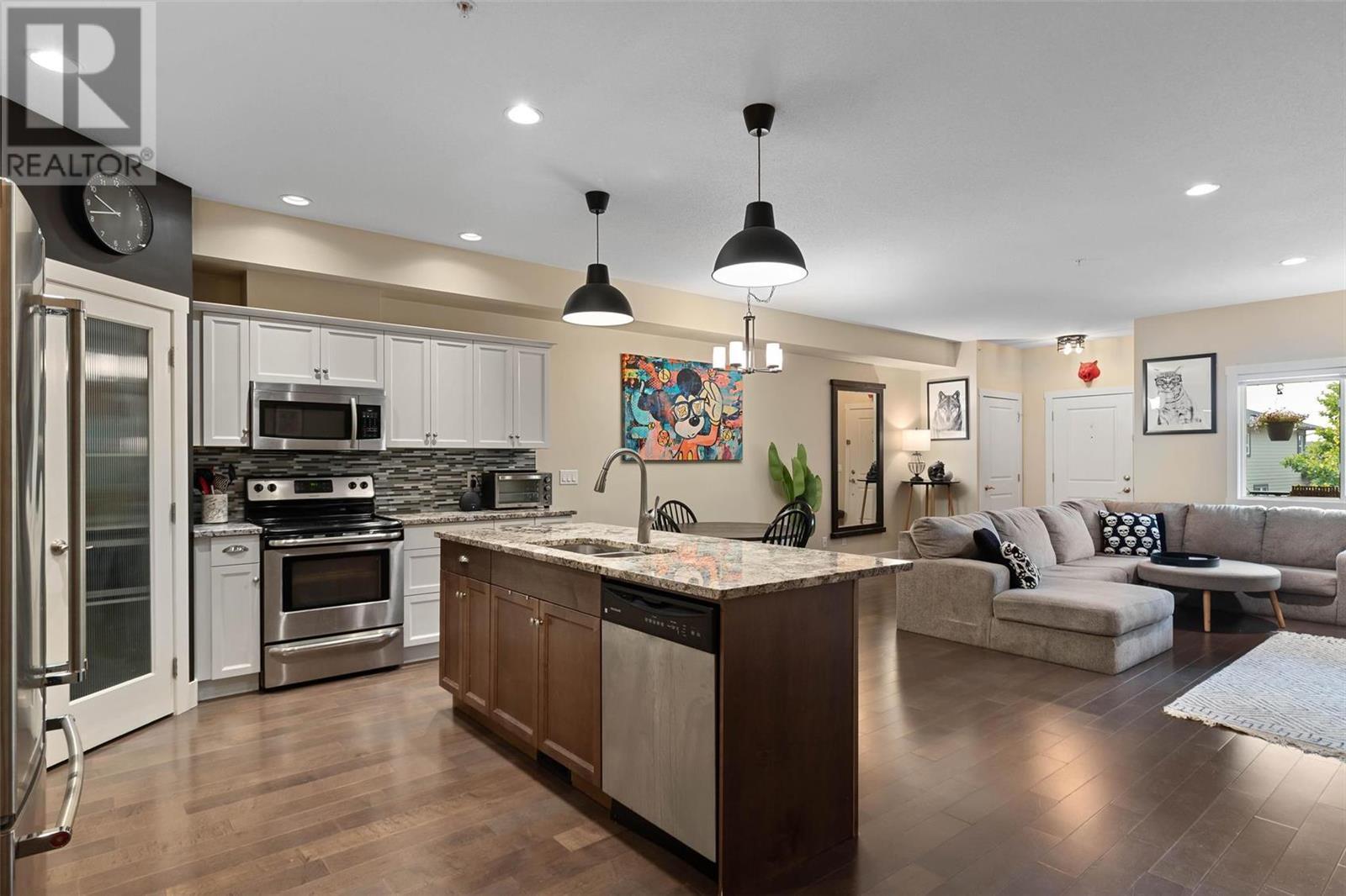 #8 600 Boynton Place,