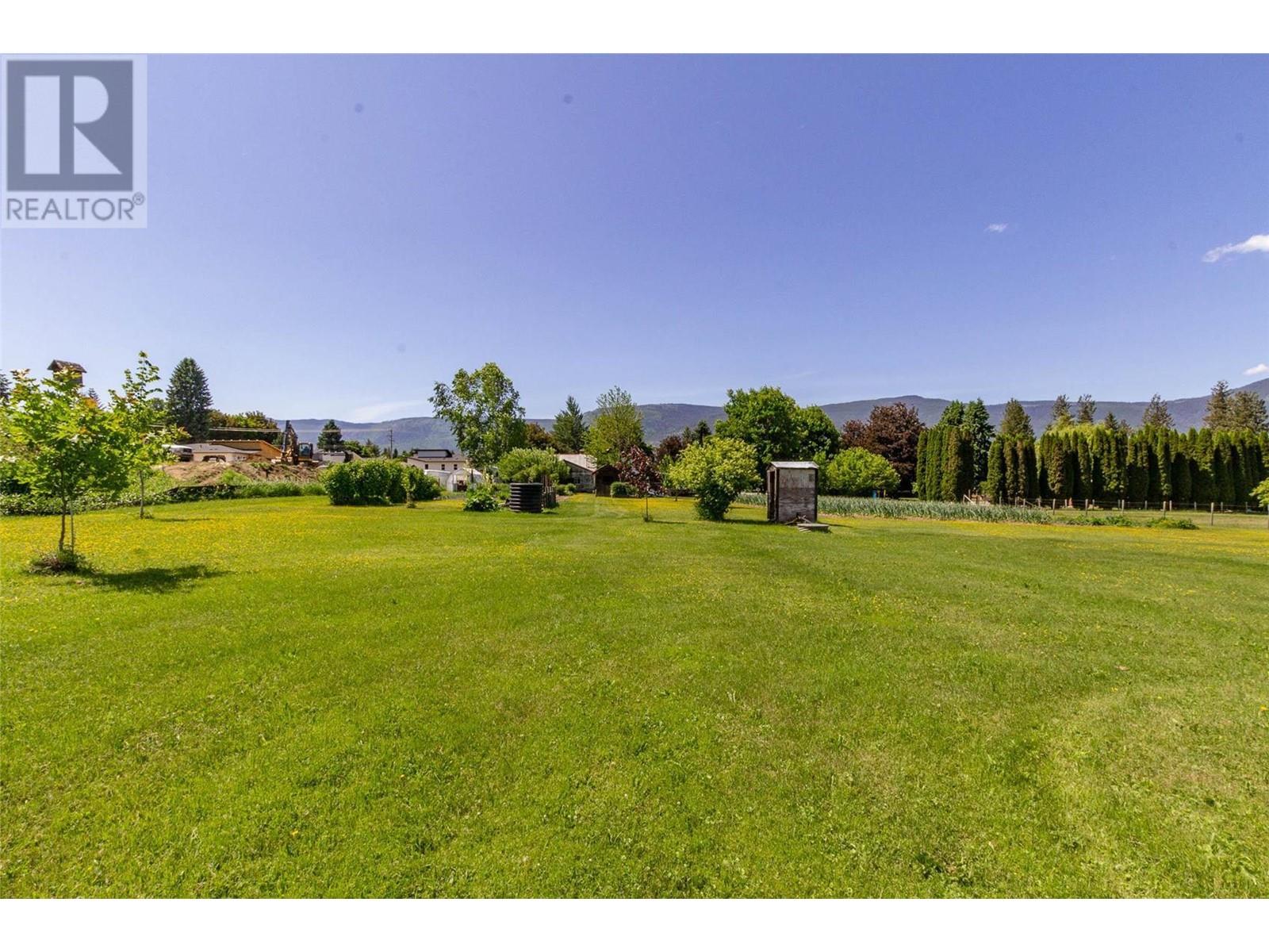 1770 10 Street SW