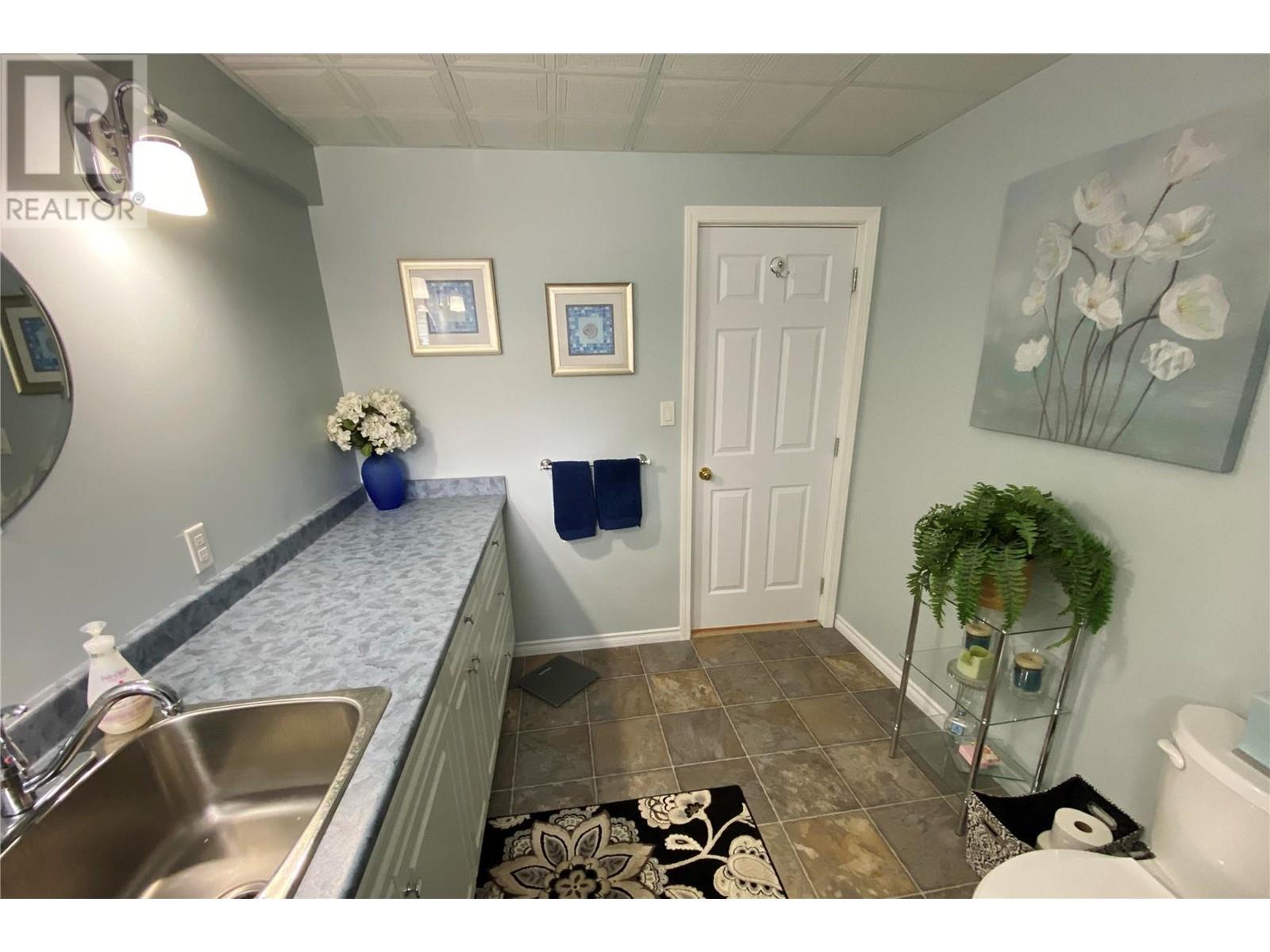 1406 Huckleberry Drive