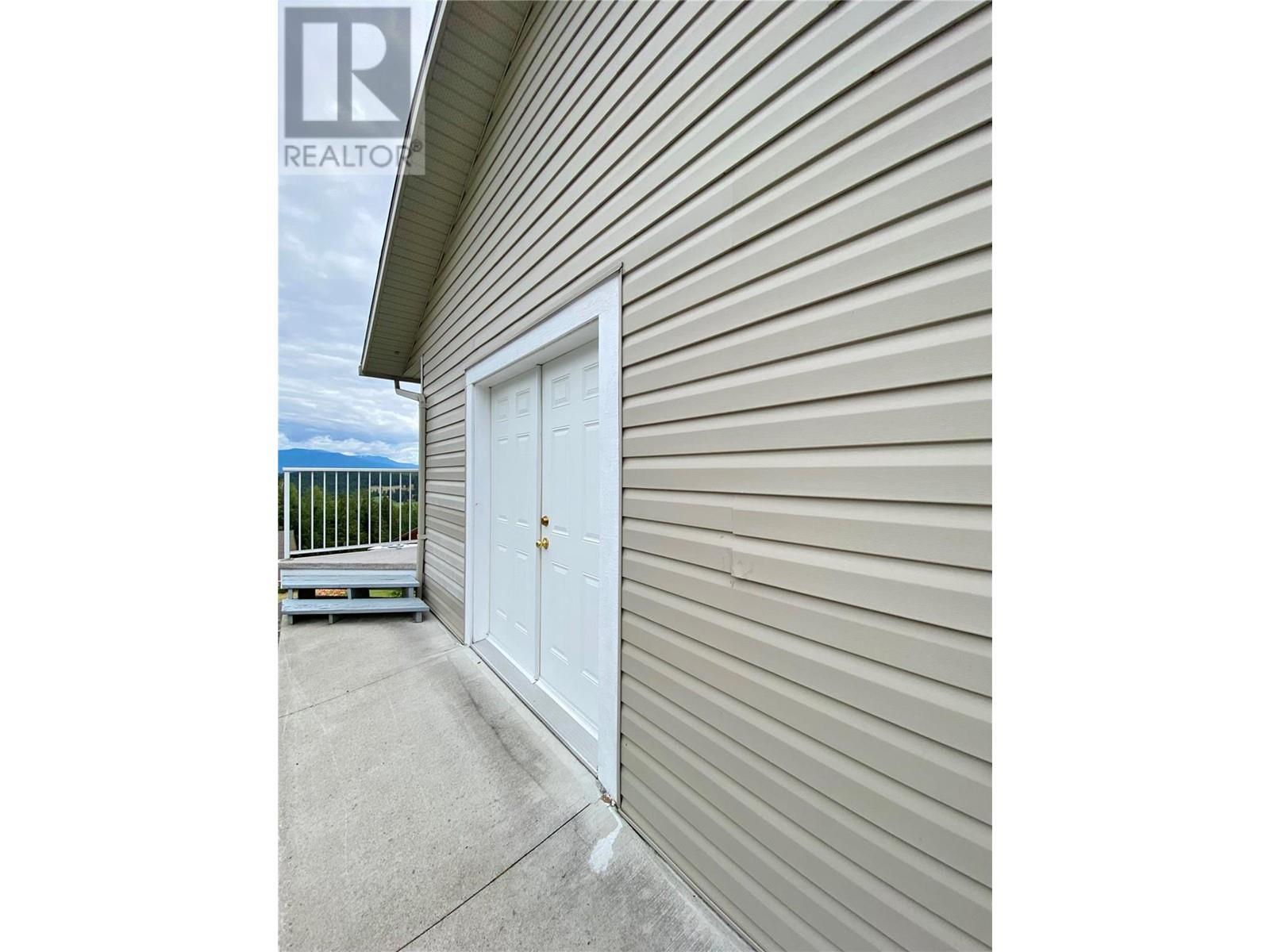 1406 Huckleberry Drive