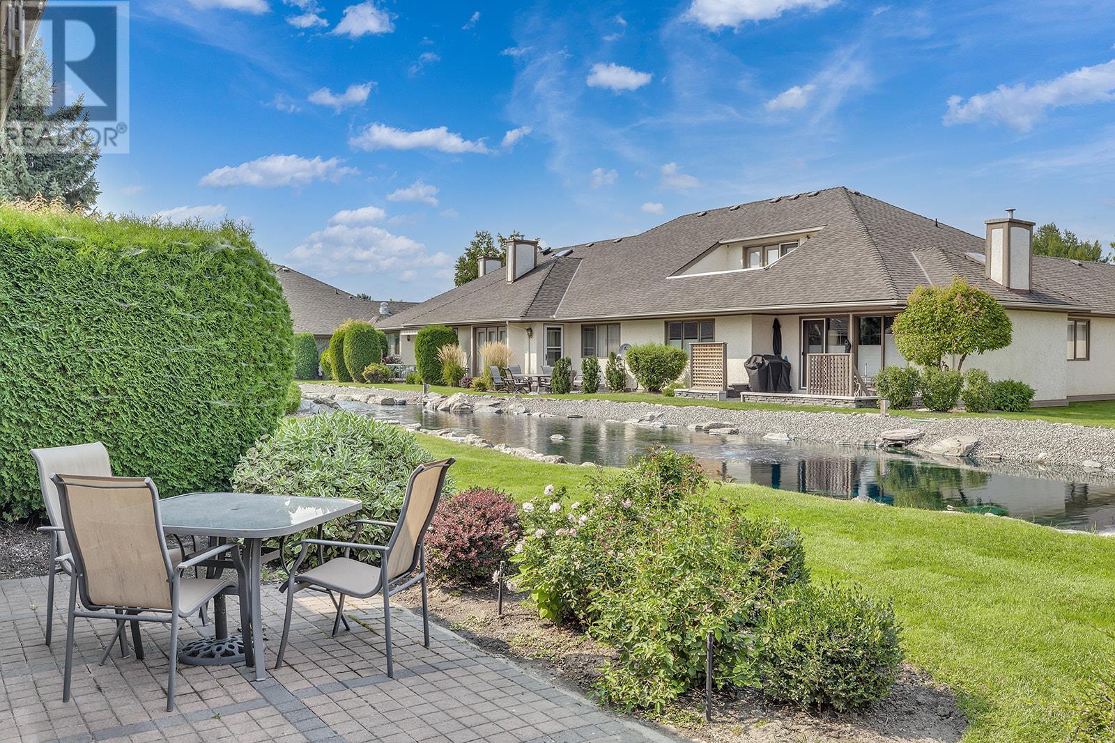 #11 950 Lanfranco Road,, #11