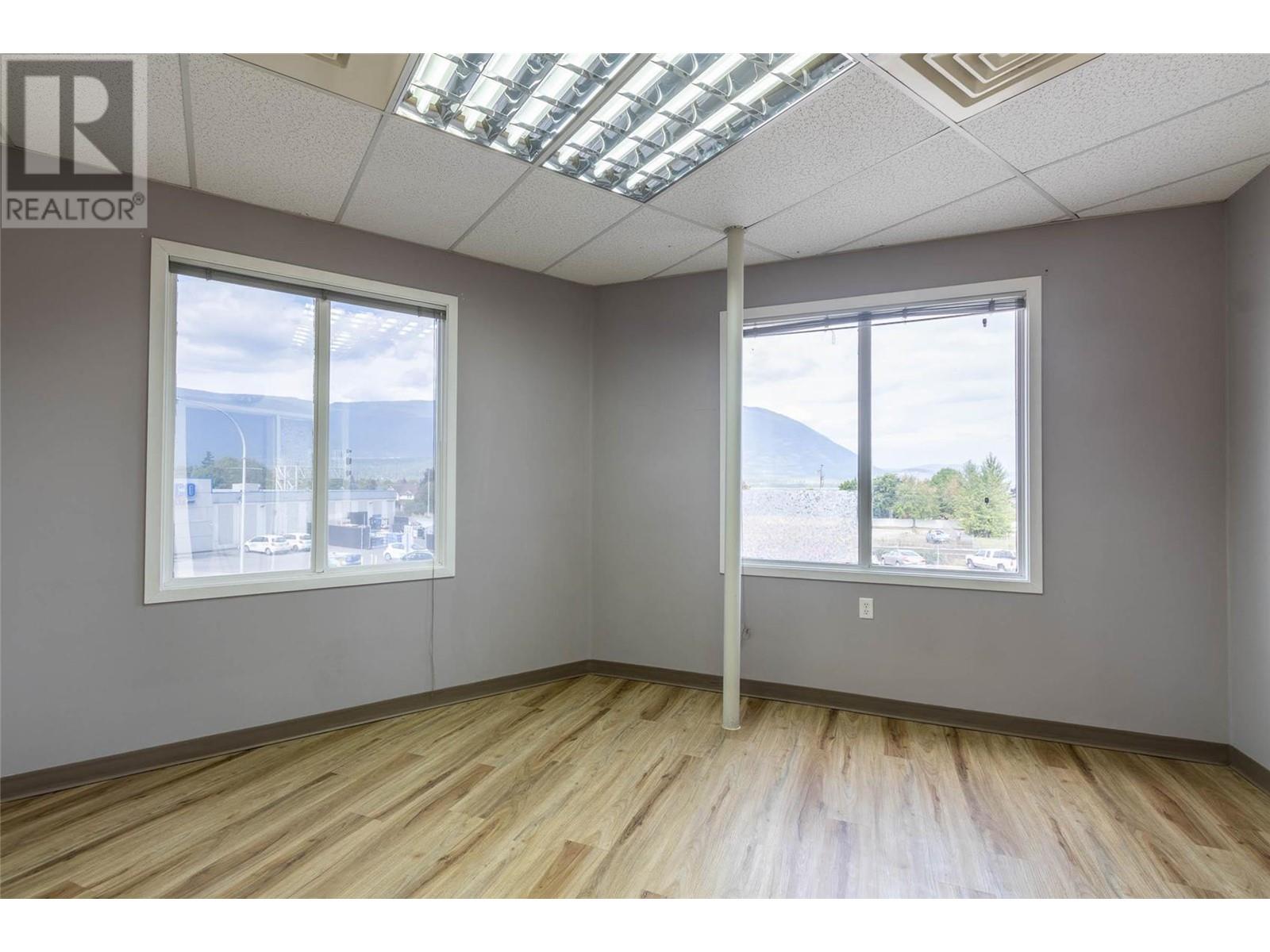 40 Lakeshore Drive NE Unit# 201, #201
