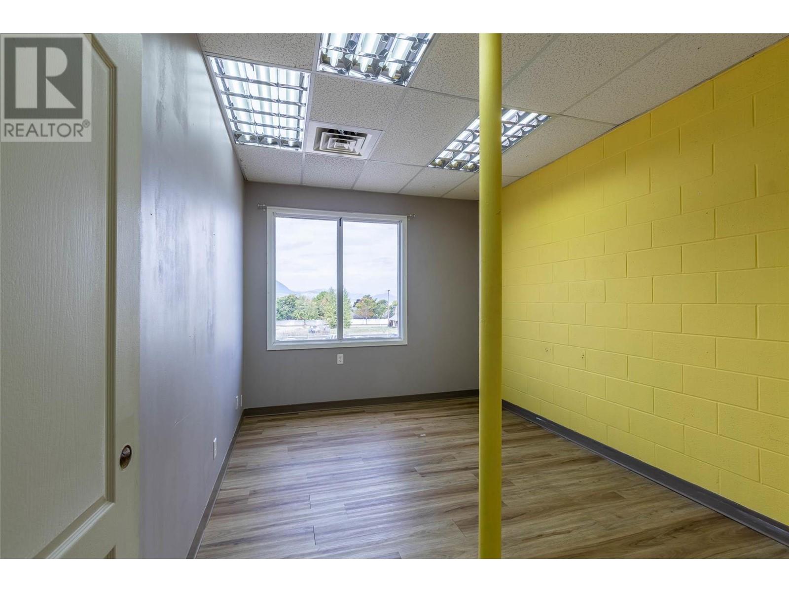 40 Lakeshore Drive NE Unit# 201, #201