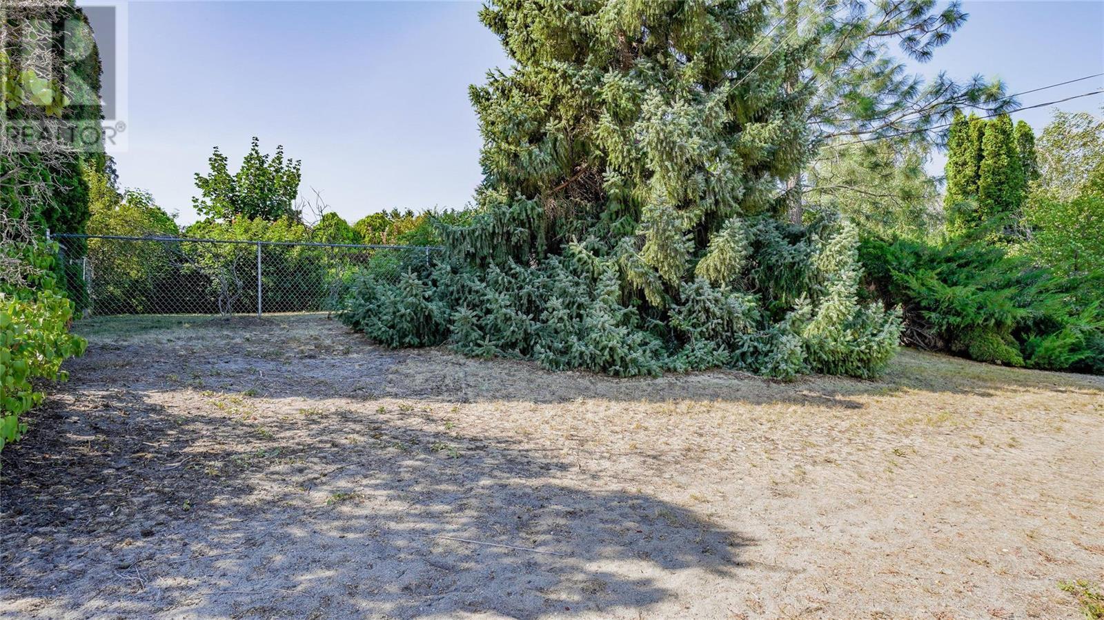 7561 CREST-A-WAY Road