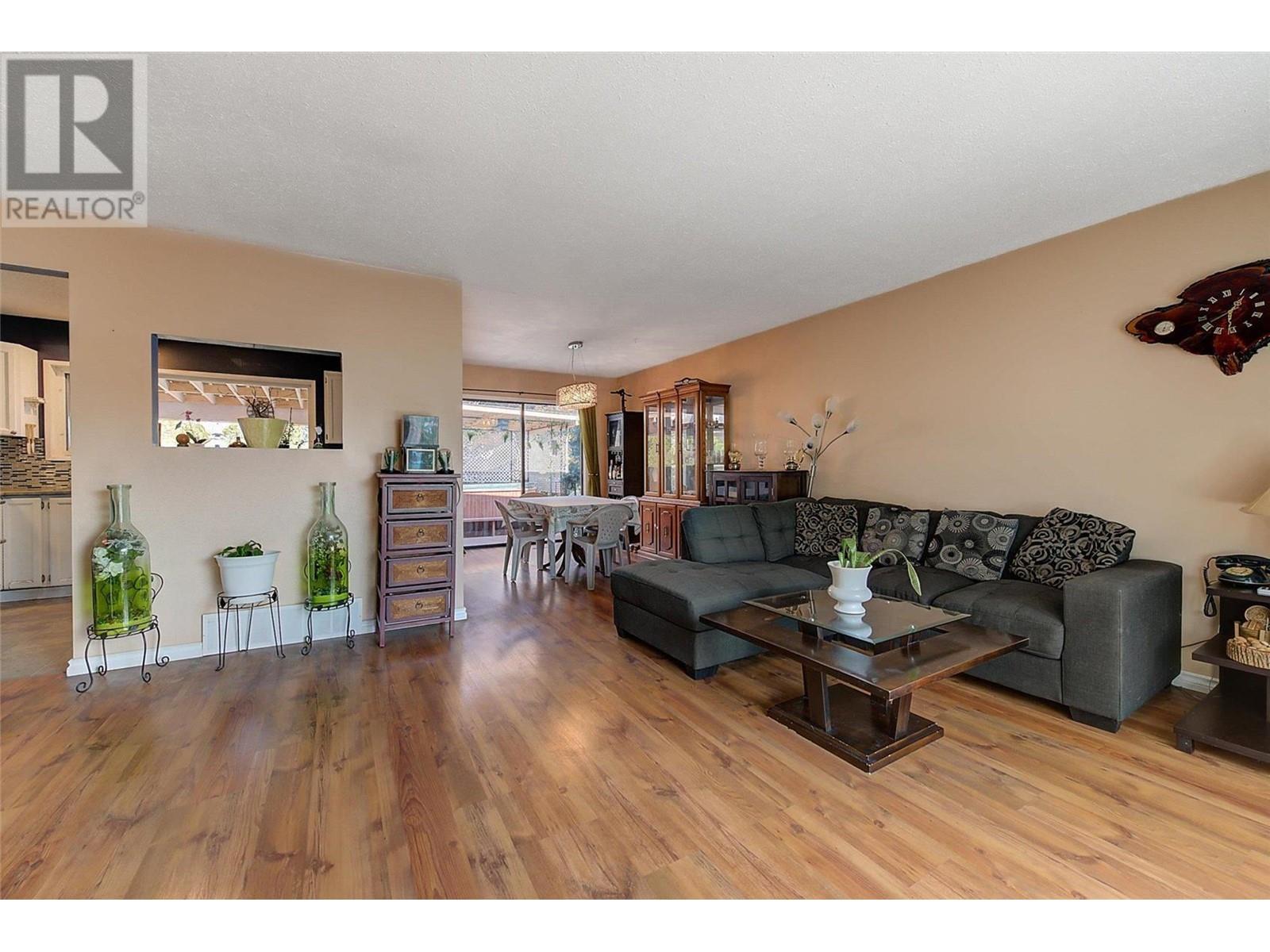2820 Lower Glenrosa Road,