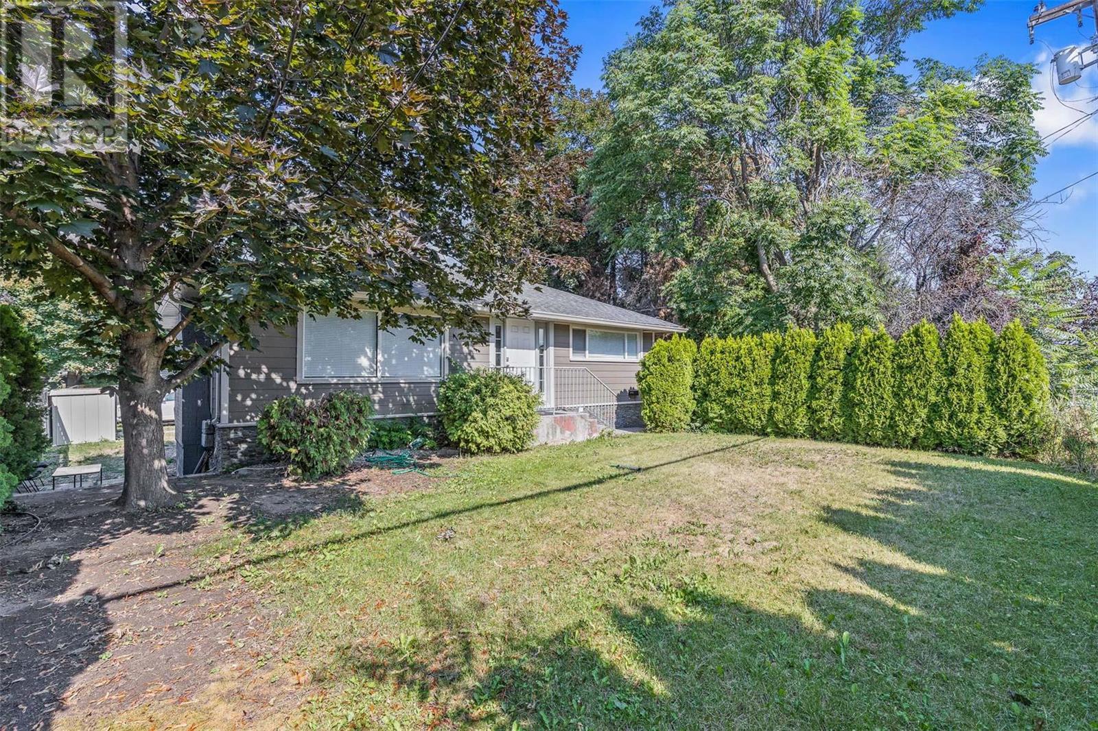 2830 Gordon Drive,