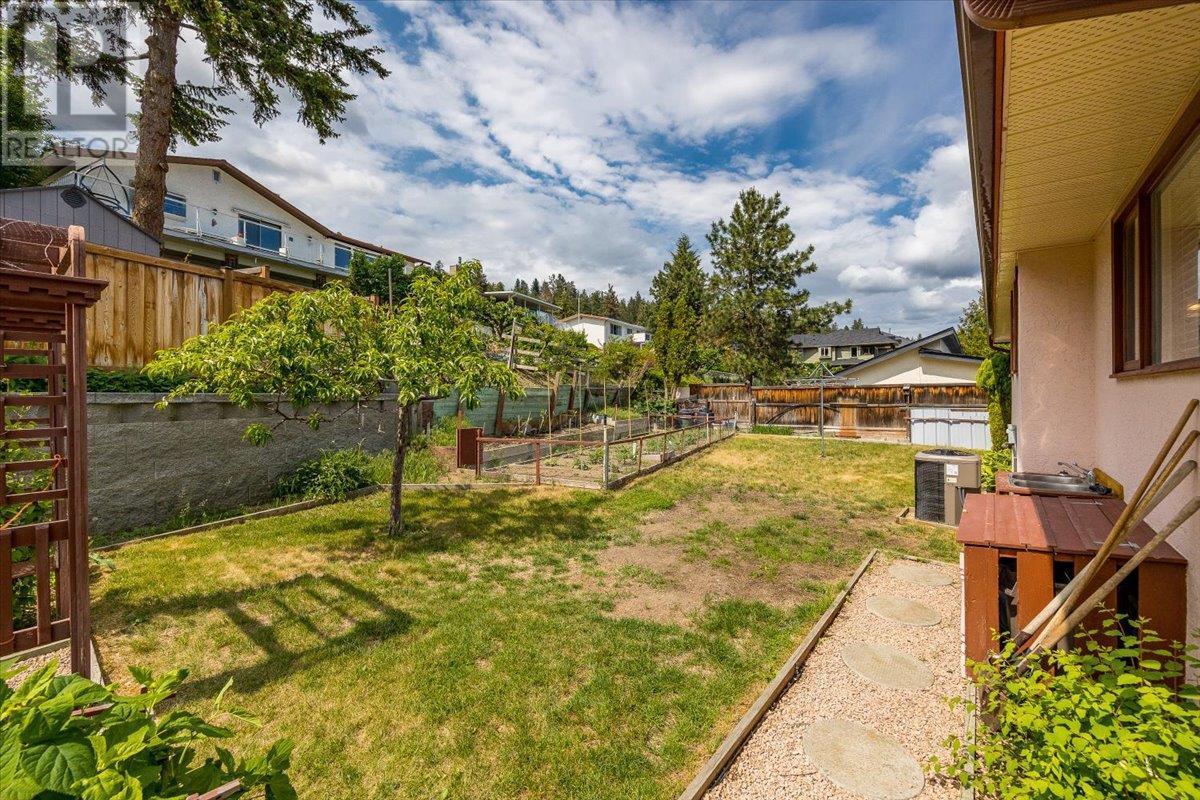 6514 Ferguson Place