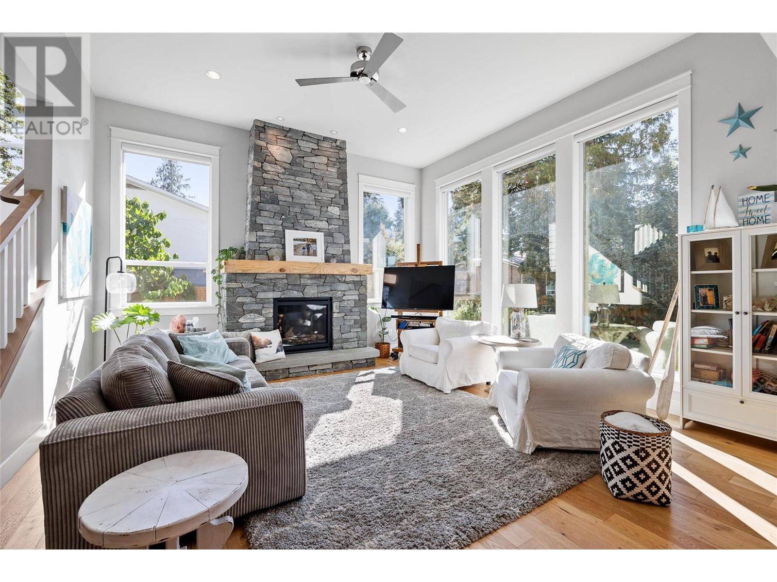 Listing 10283791 - Large Photo # 12
