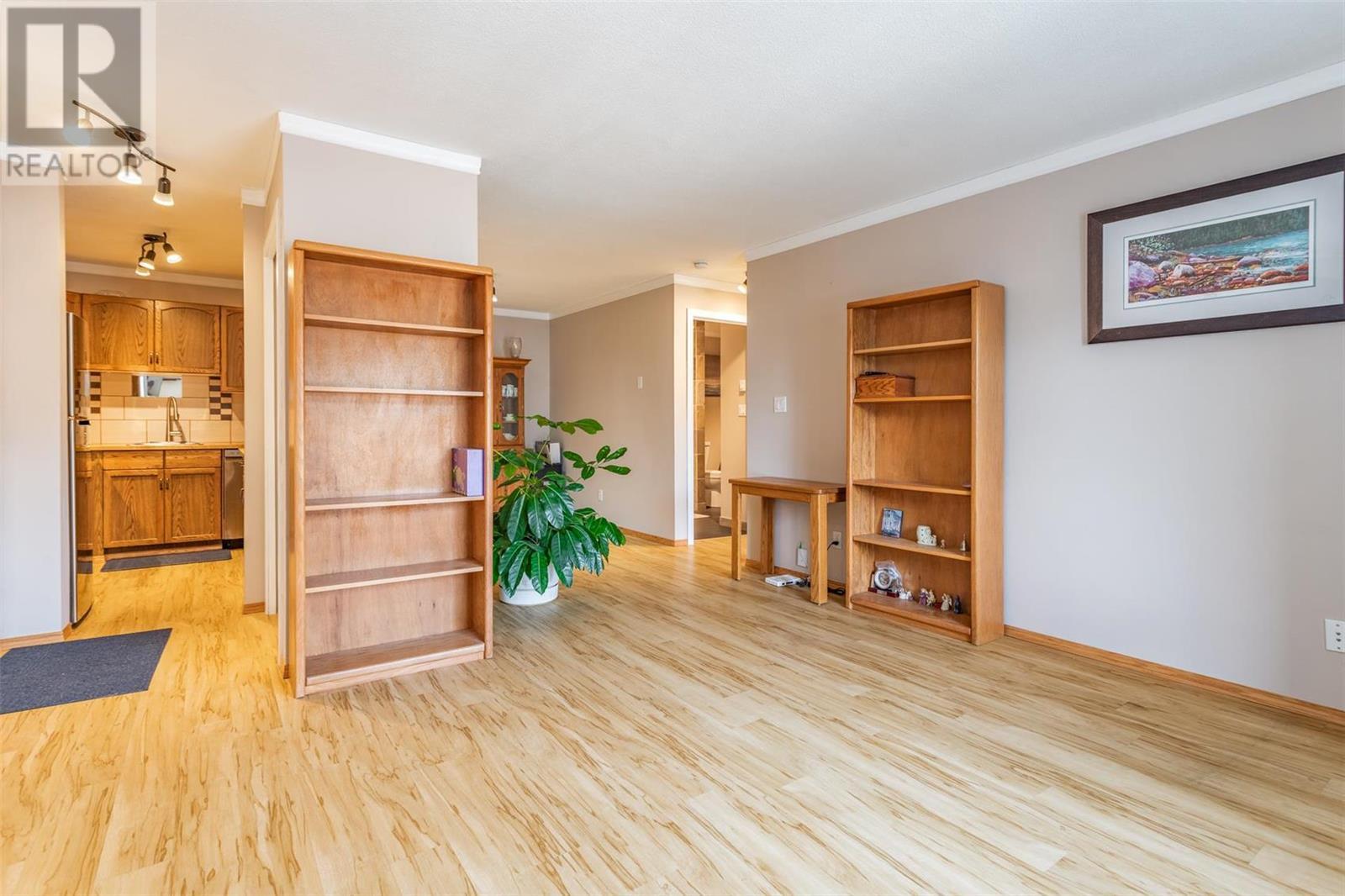 #207D 735 Cook Road,, #207D