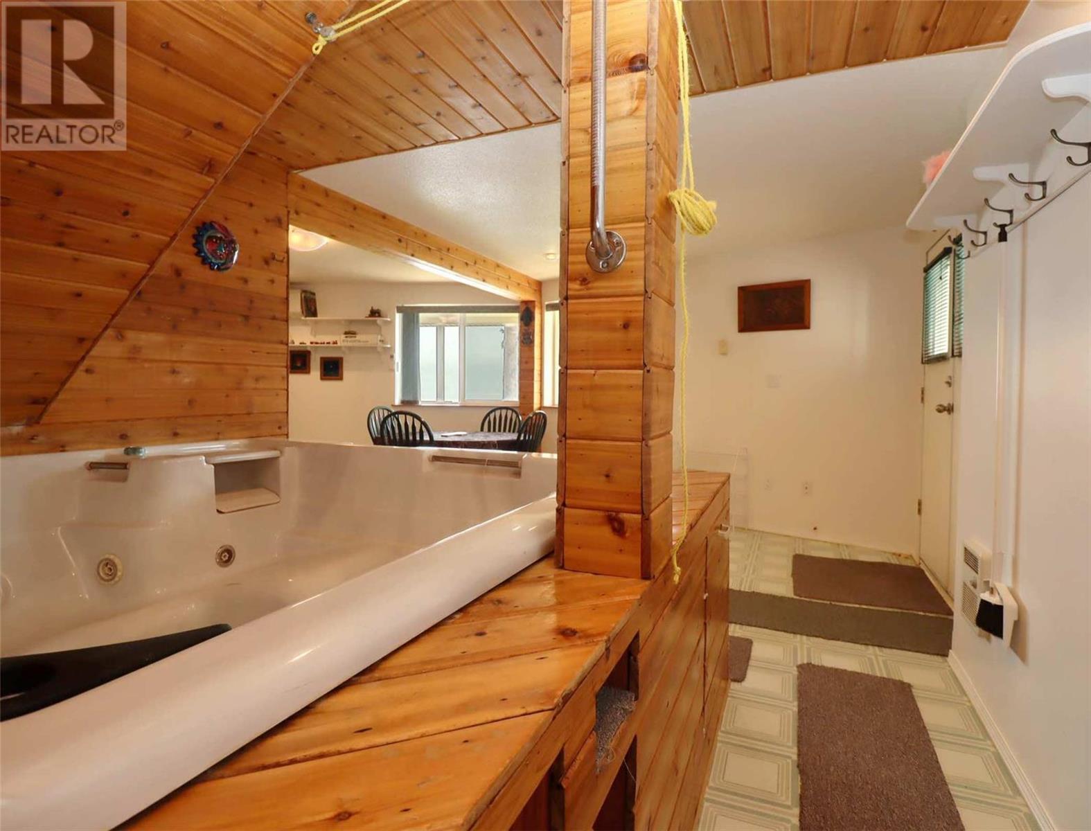 6432 Sunnybrae Canoe Point Road Unit# 9, #9
