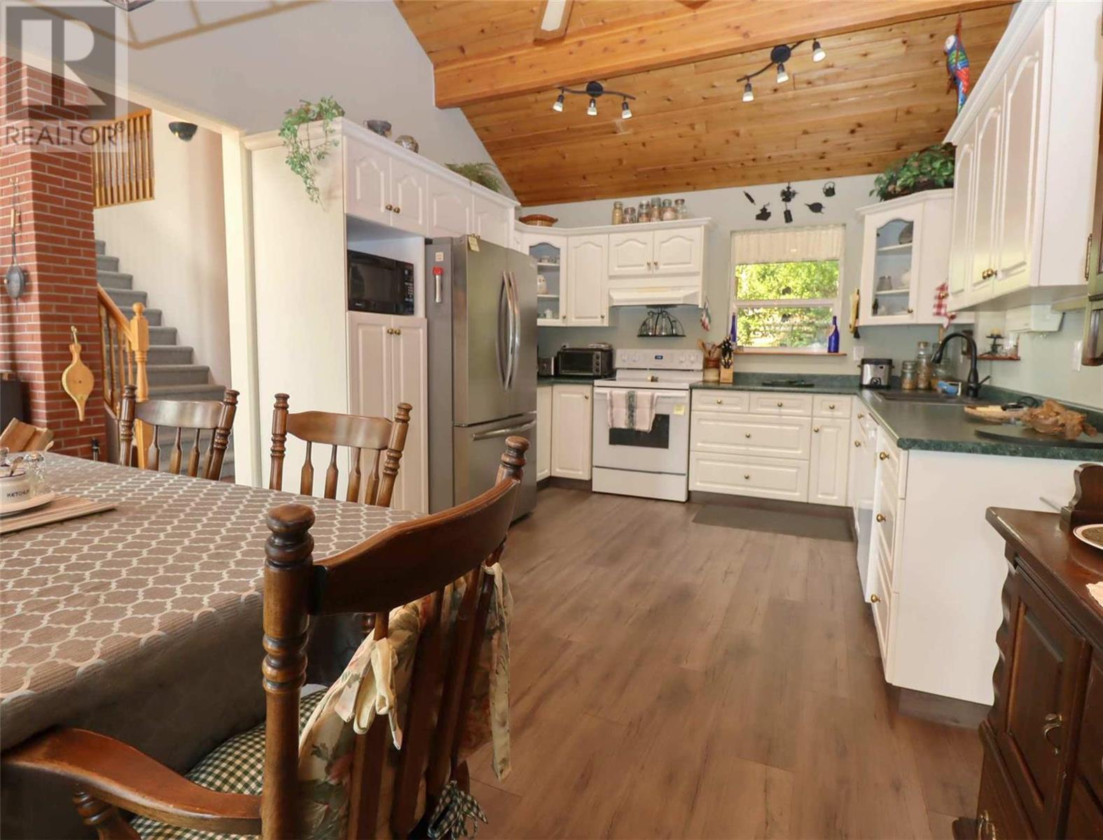6432 Sunnybrae Canoe Point Road Unit# 9, #9