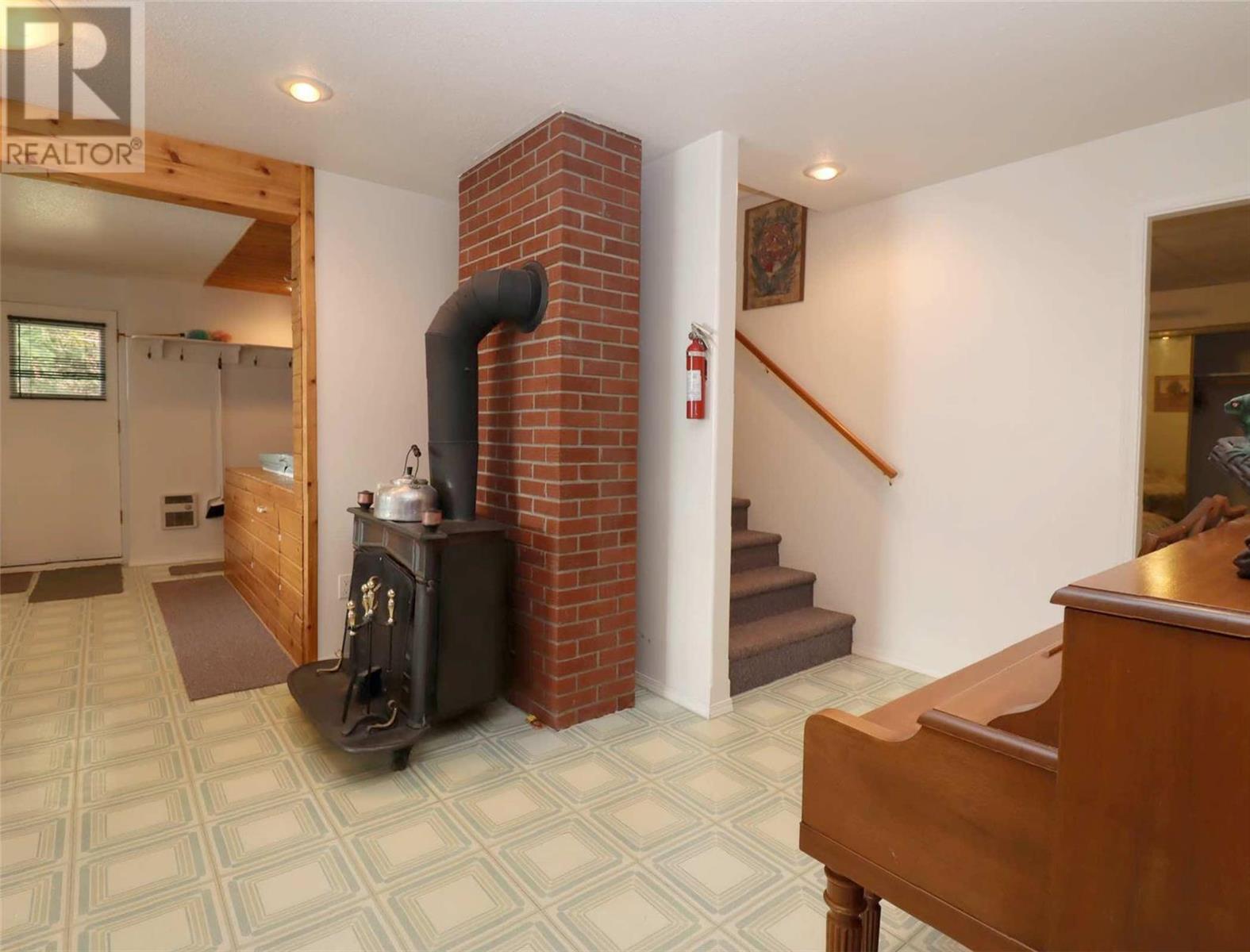 6432 Sunnybrae Canoe Point Road Unit# 9, #9
