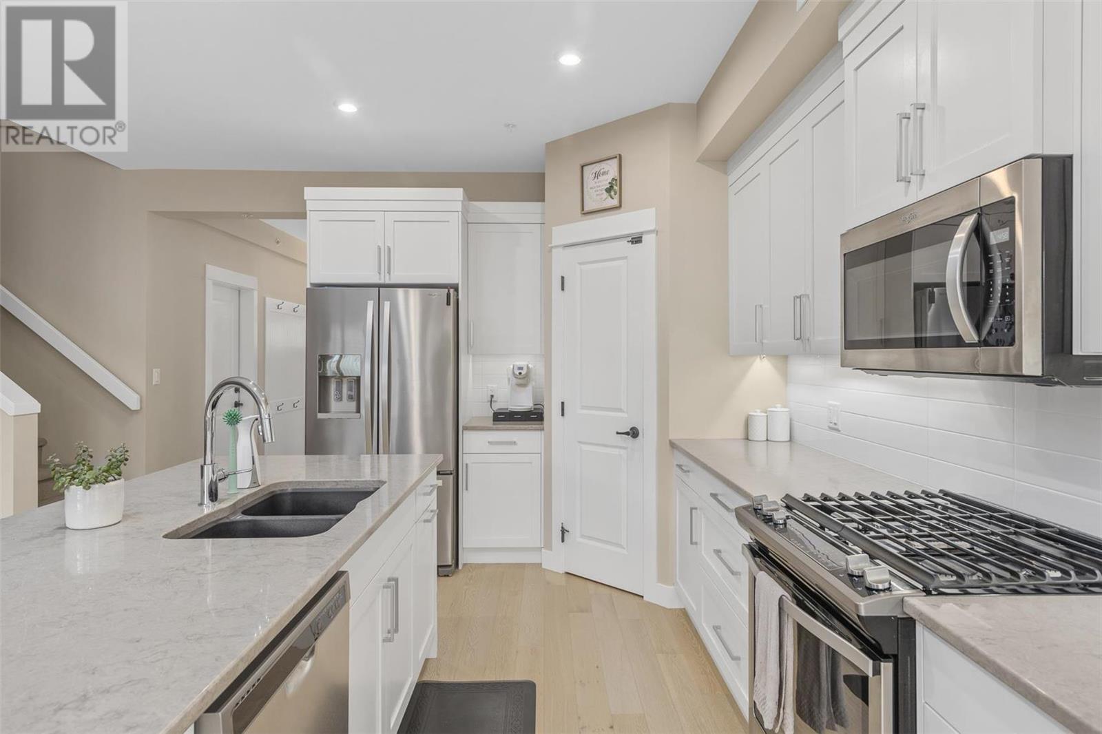 #403 9563 Jensen Road,, #403