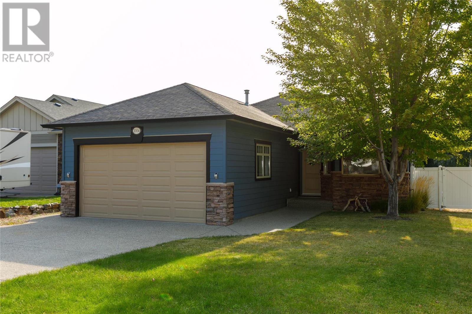 2004 Rosewood Court,