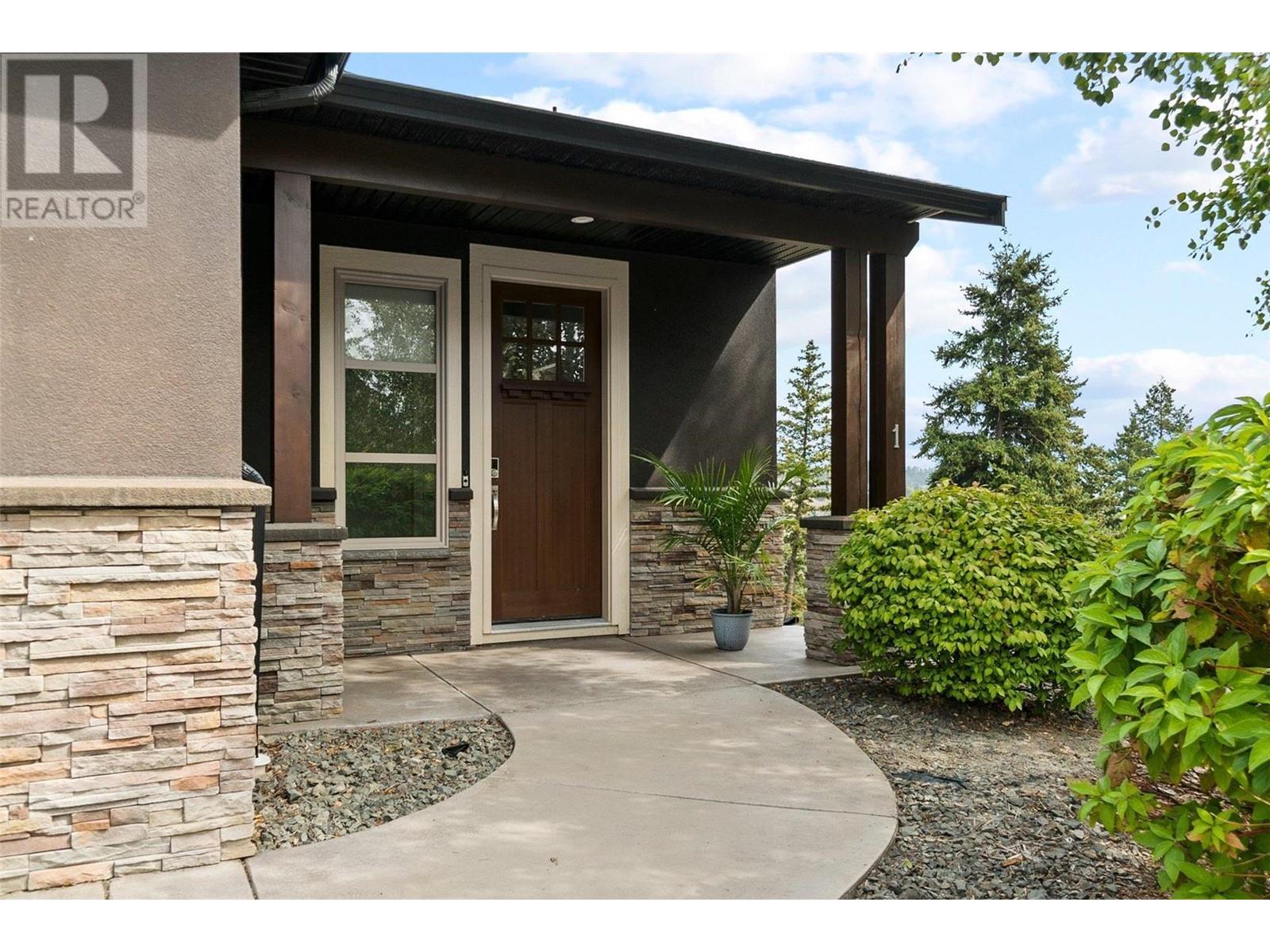 #1 1870 Rosealee Lane,, #1