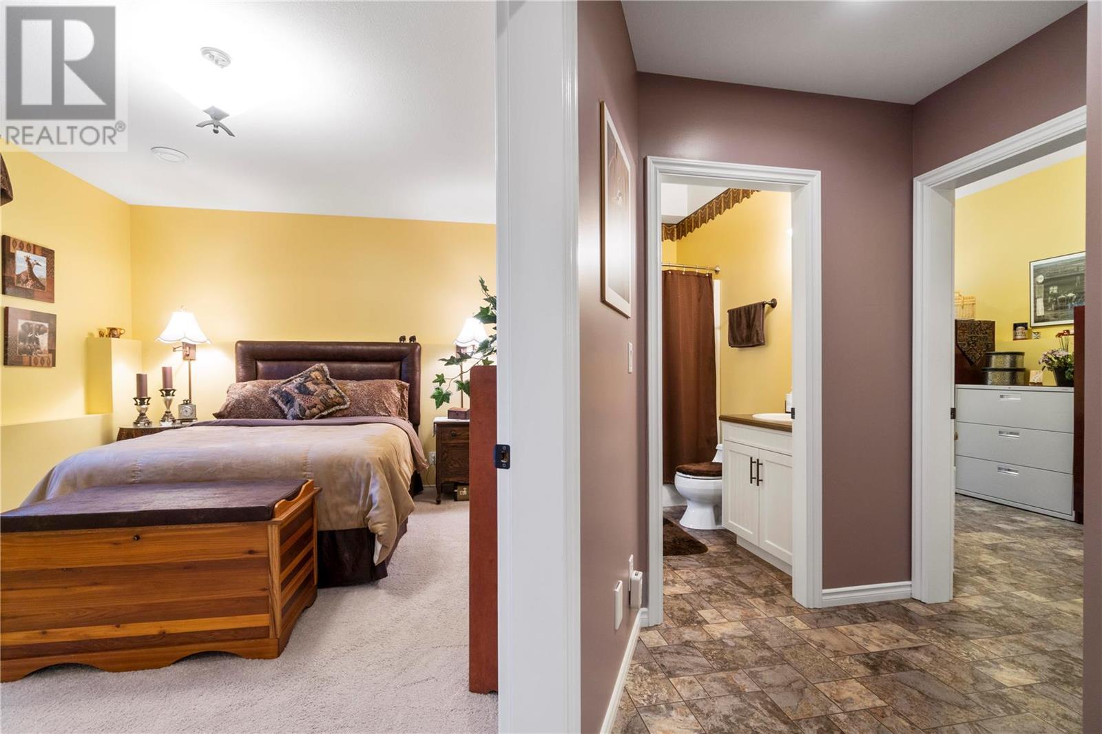1581 20 Street NE Unit# 8, #8