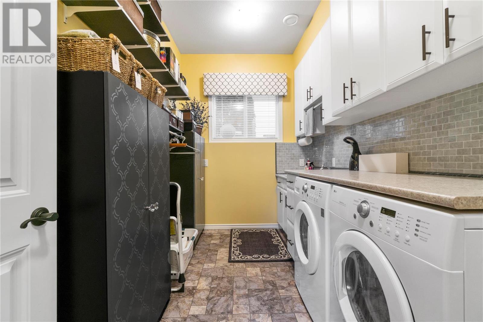 1581 20 Street NE Unit# 8, #8