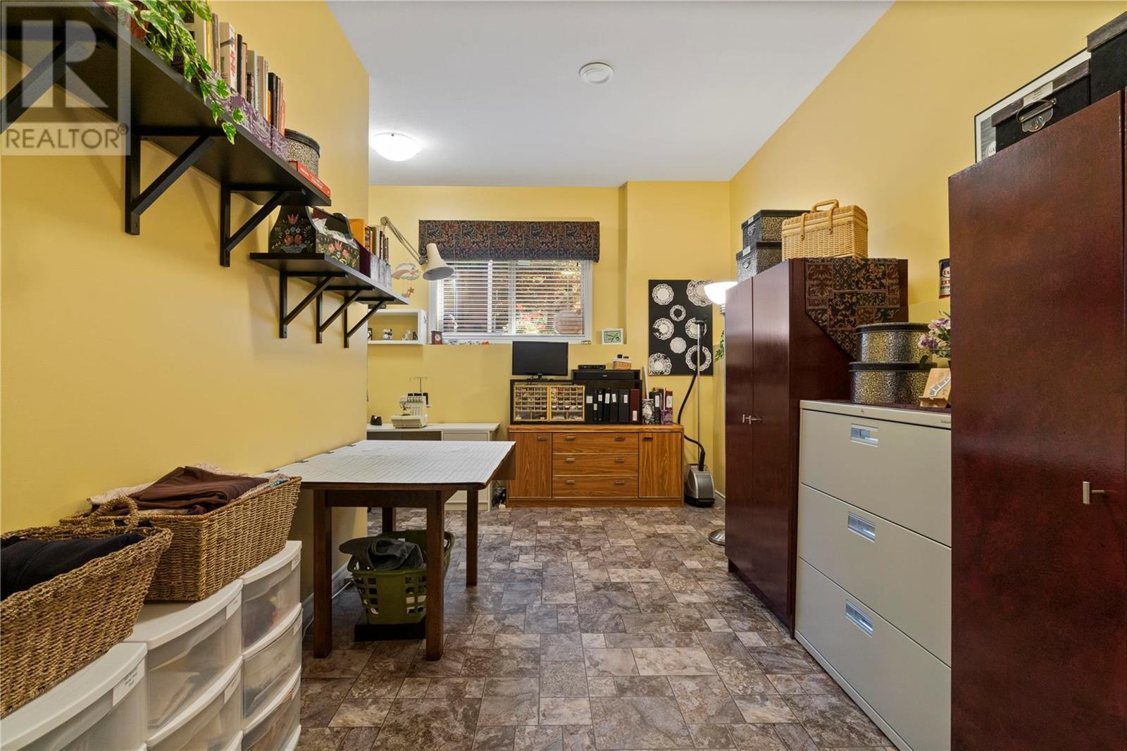 1581 20 Street NE Unit# 8, #8