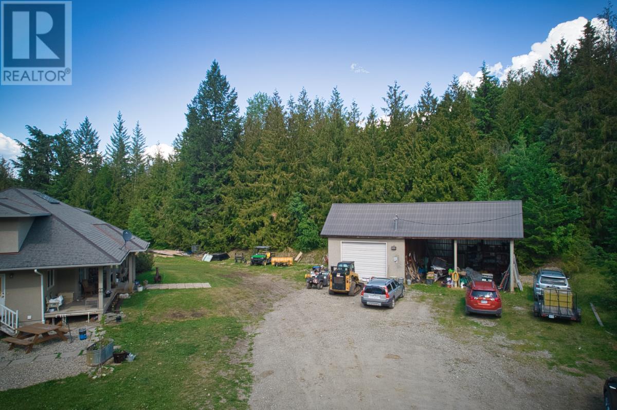 1711 Davies Road