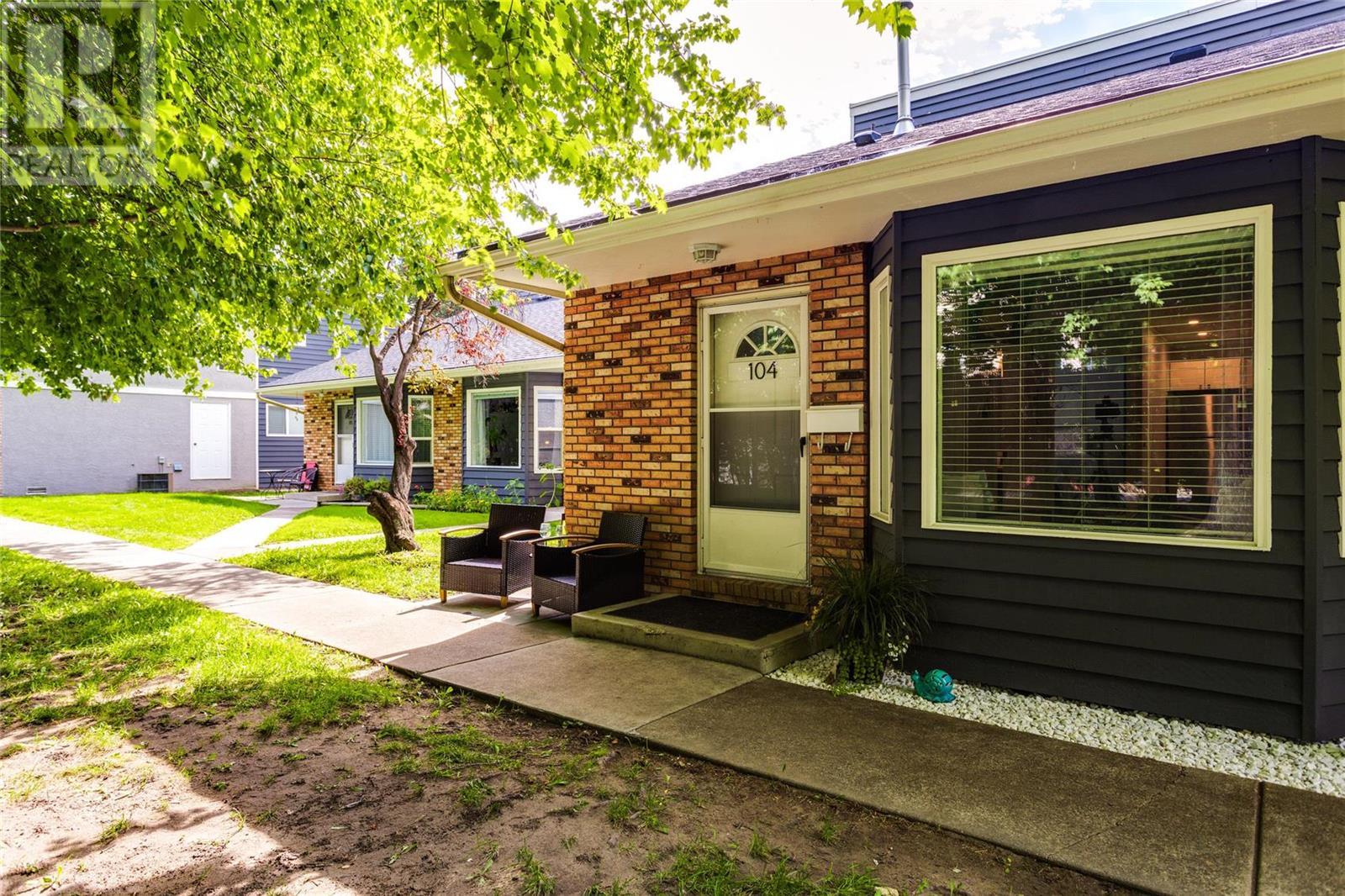 #104 3155 Gordon Drive,, #104