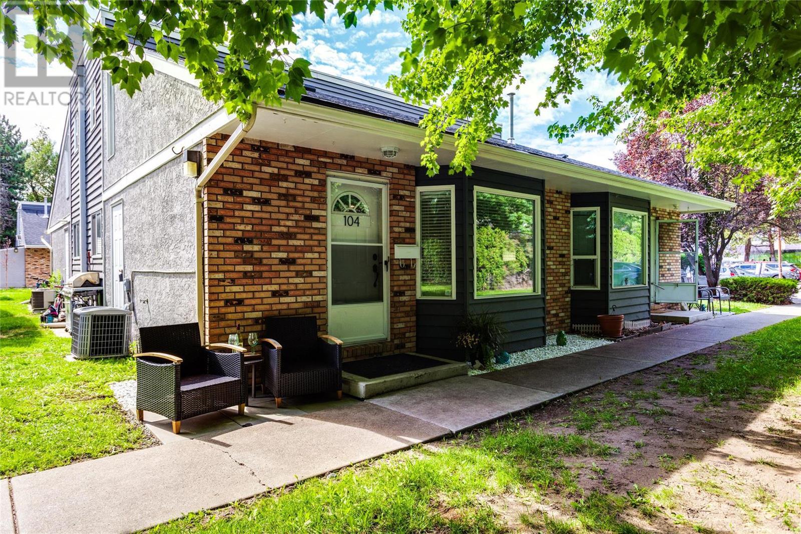 #104 3155 Gordon Drive,, #104