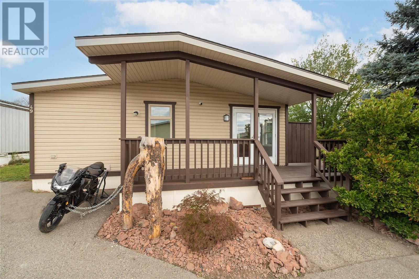 #49 3381 Village Green Way,, #49