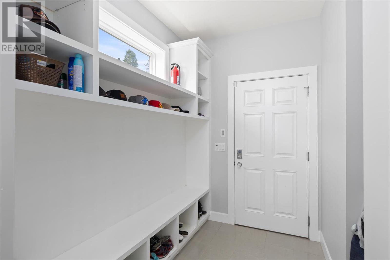 13013 Shoreline Drive