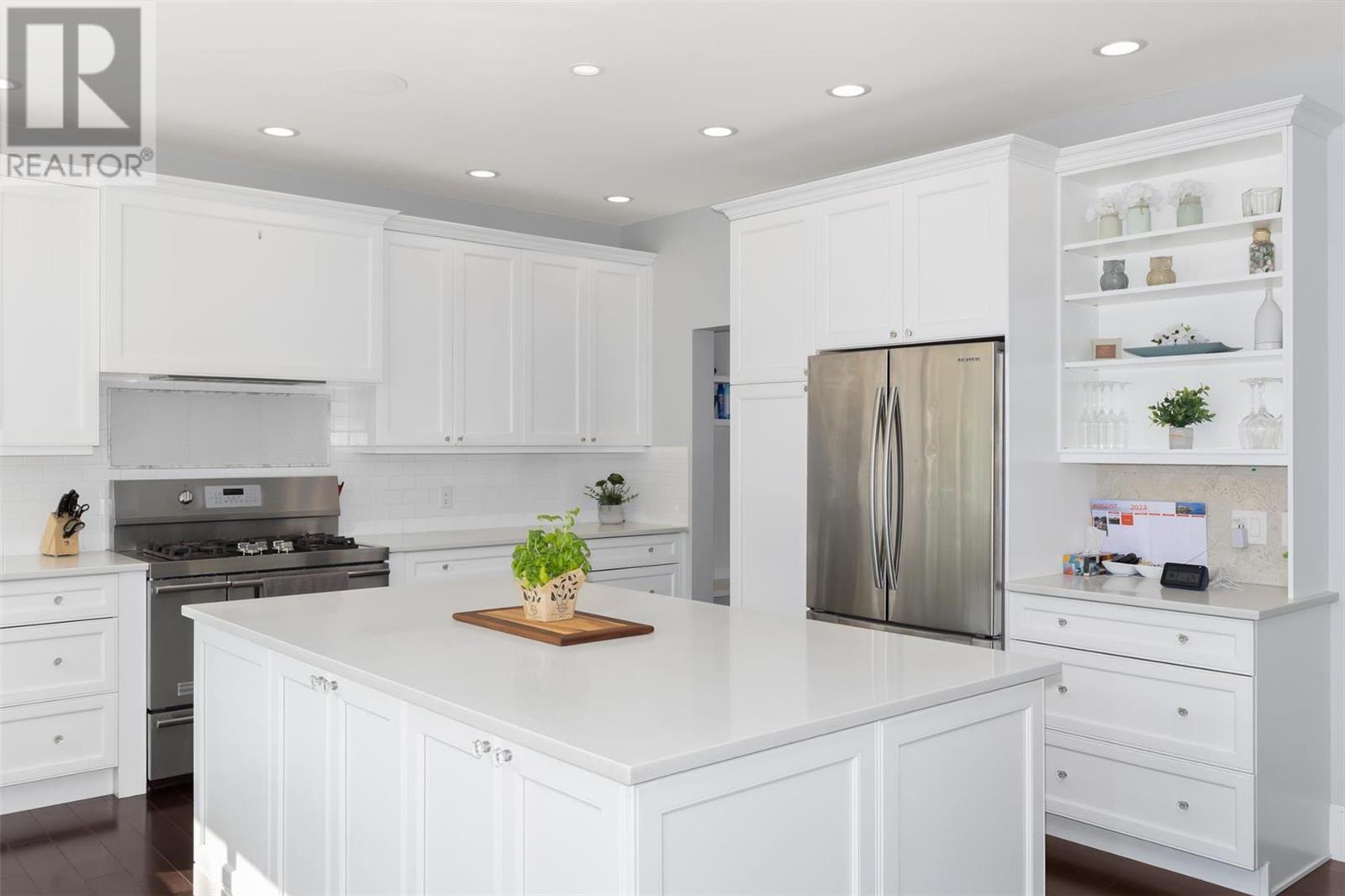 13013 Shoreline Drive