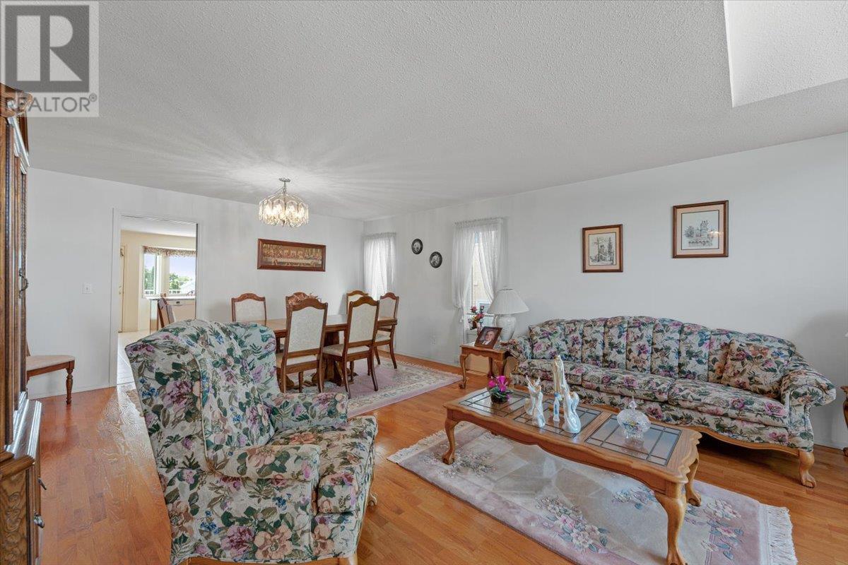 1477 Alta Vista Road,