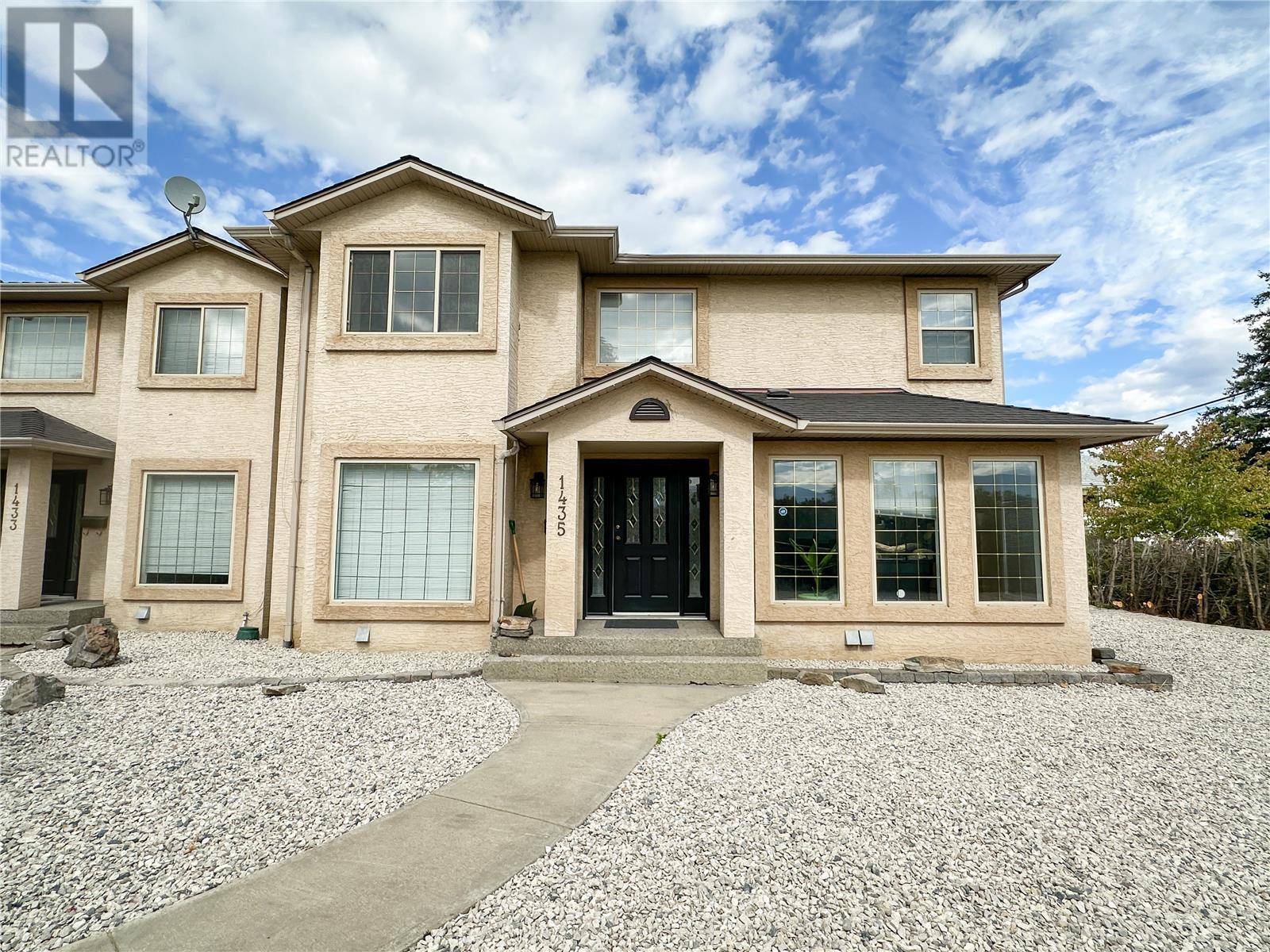 1433&1435 Cherry Crescent, W