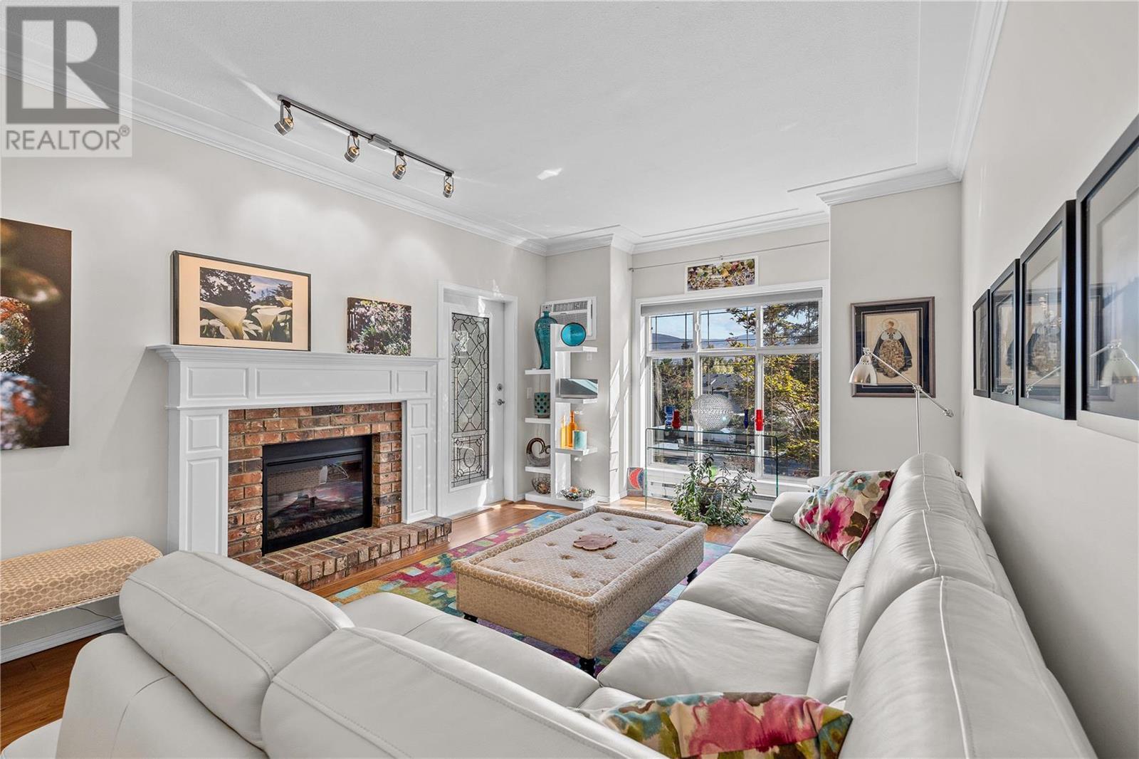 Listing 10284096 - Large Photo # 17