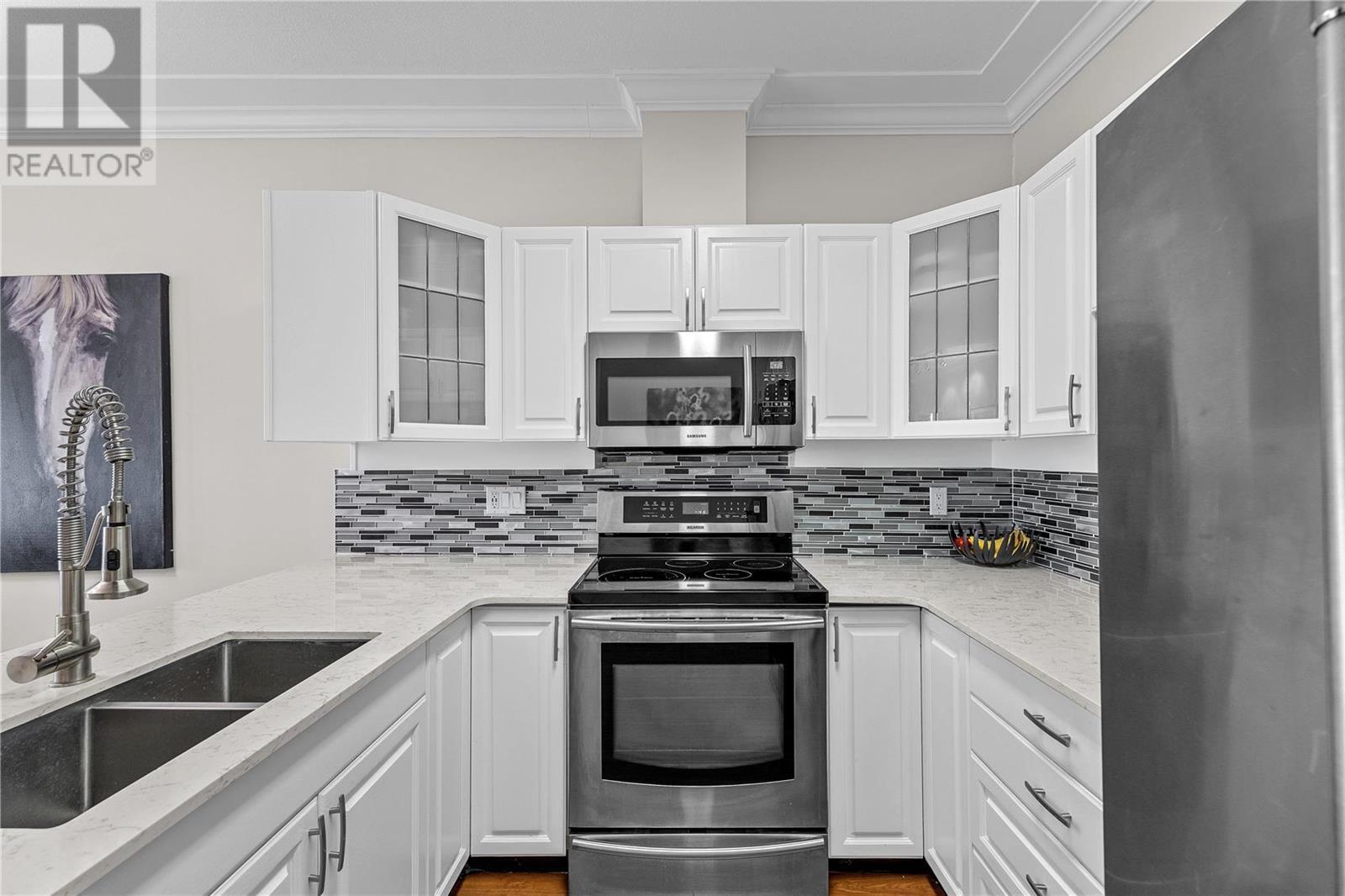 Listing 10284096 - Large Photo # 10