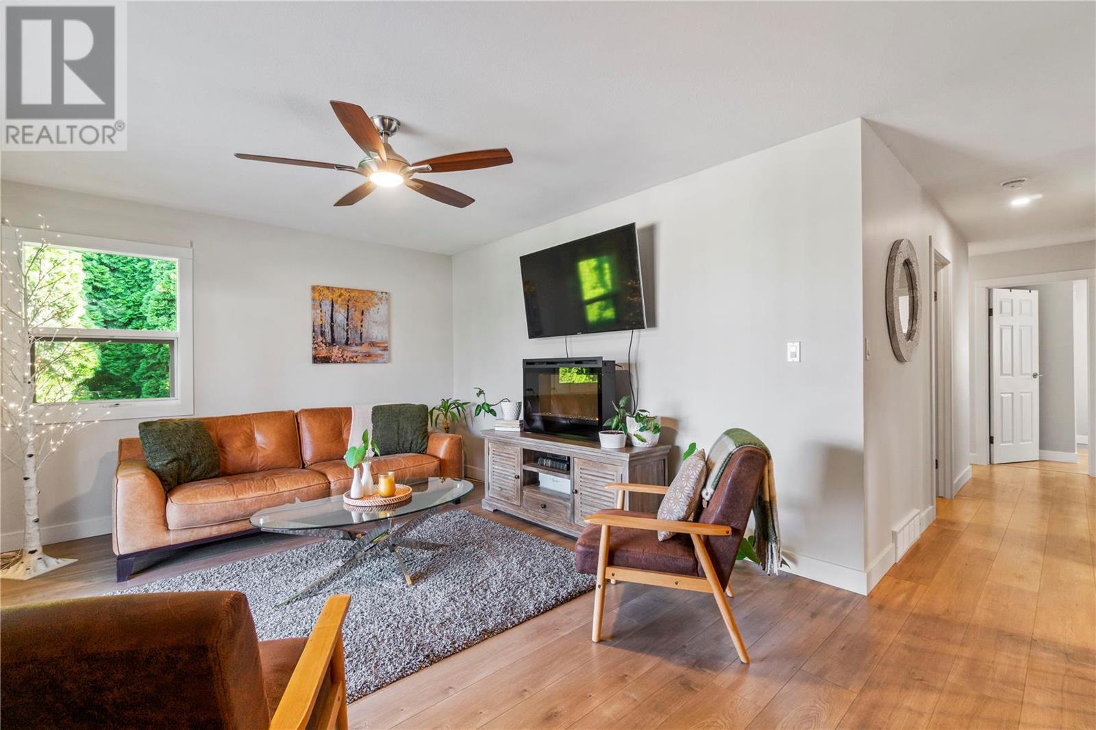 120 10 Street SE
