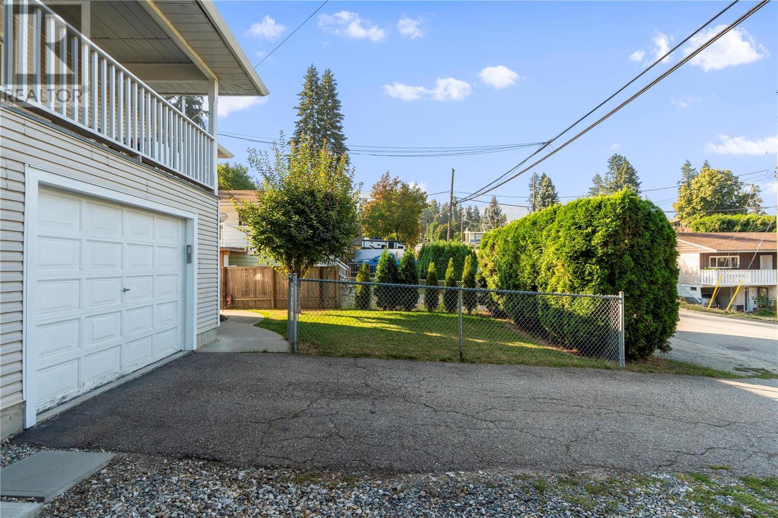 120 10 Street SE