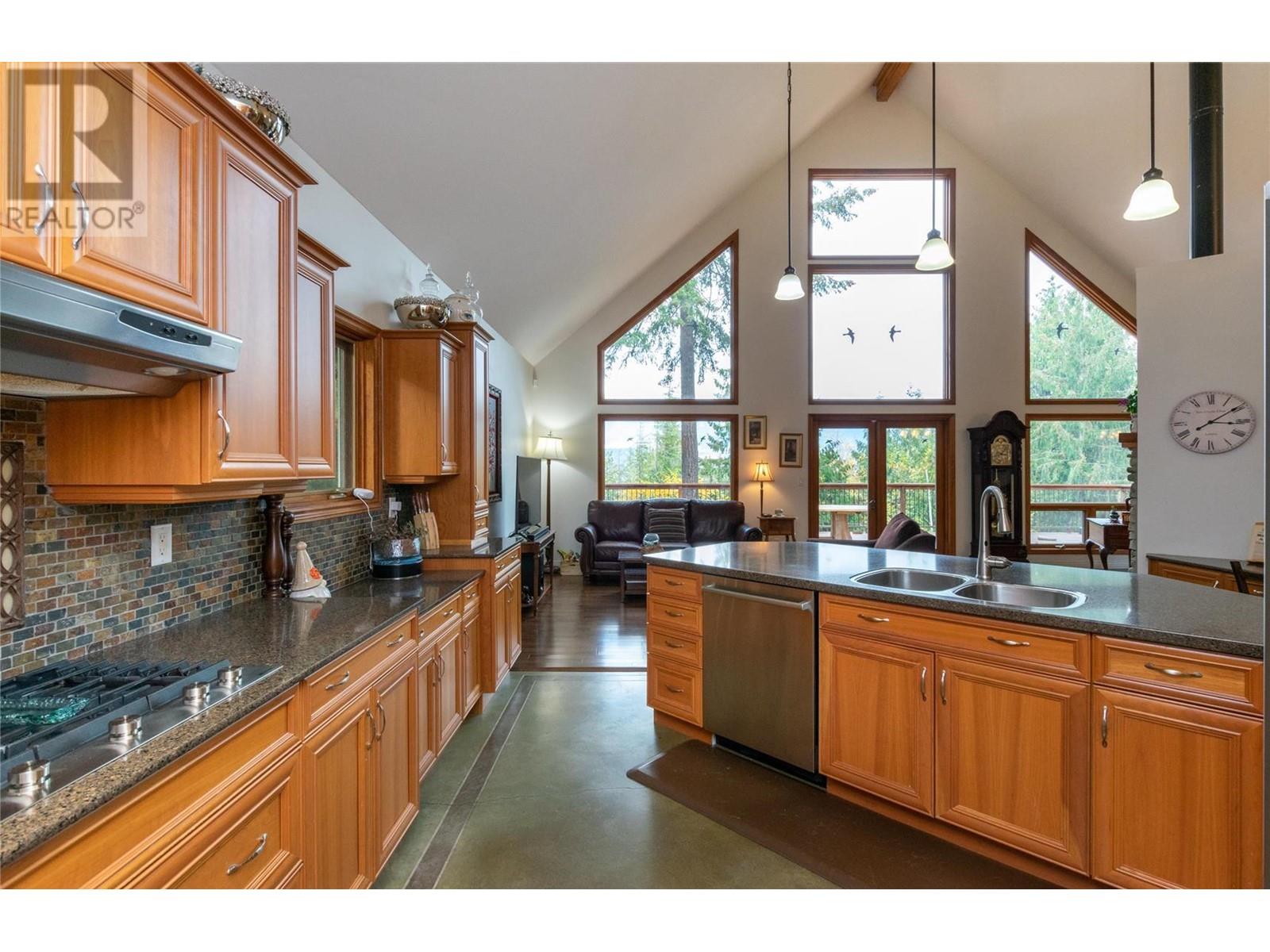 2611 Duncan Road