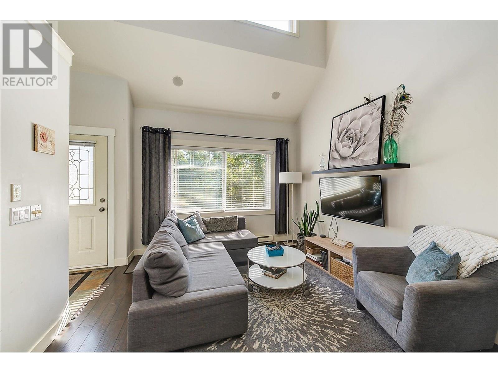 #214 1390 Dilworth Crescent,, #214