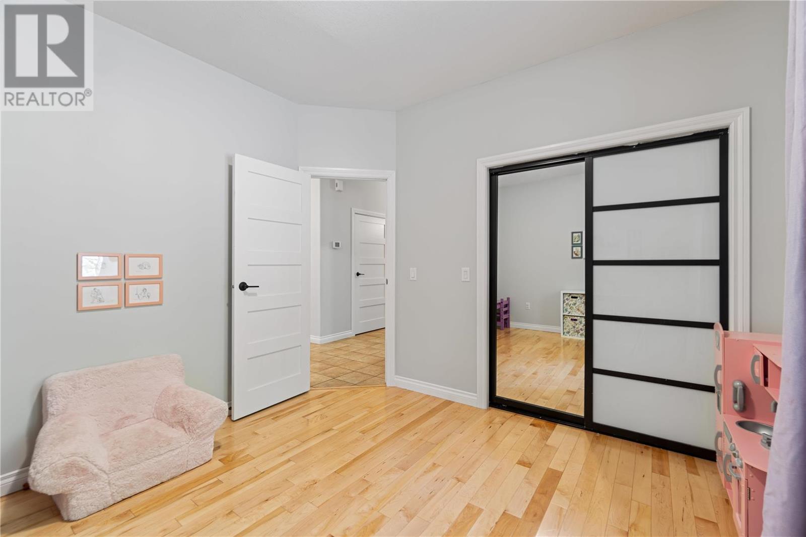 6500 15 Avenue SW Unit# 9, #9