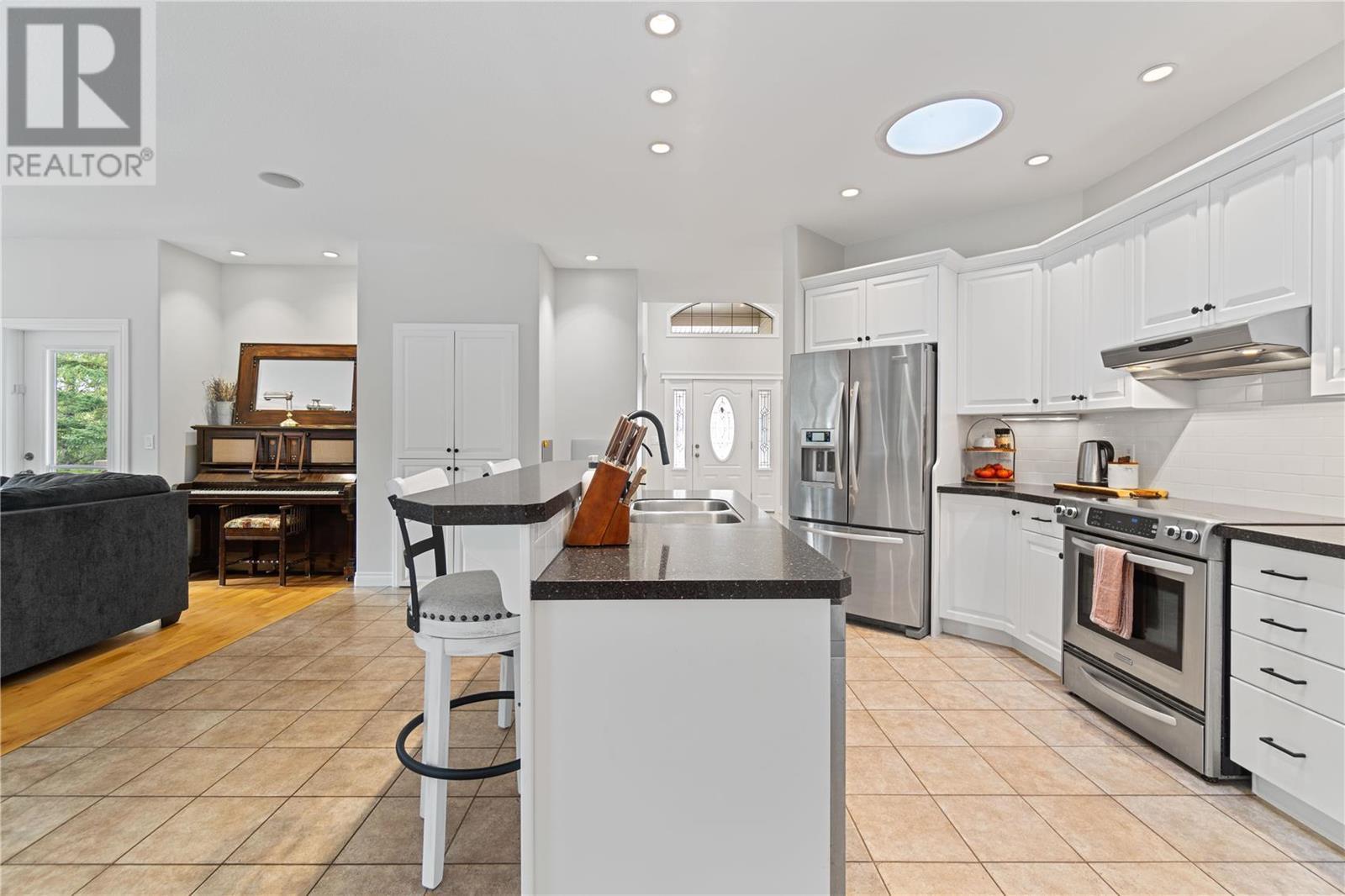 6500 15 Avenue SW Unit# 9, #9