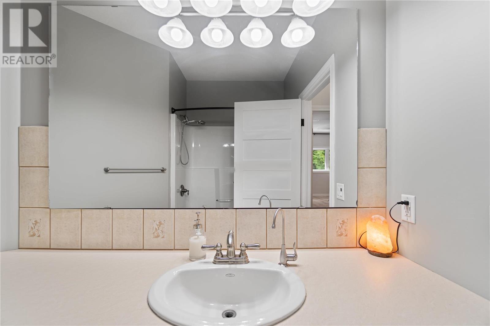 6500 15 Avenue SW Unit# 9, #9