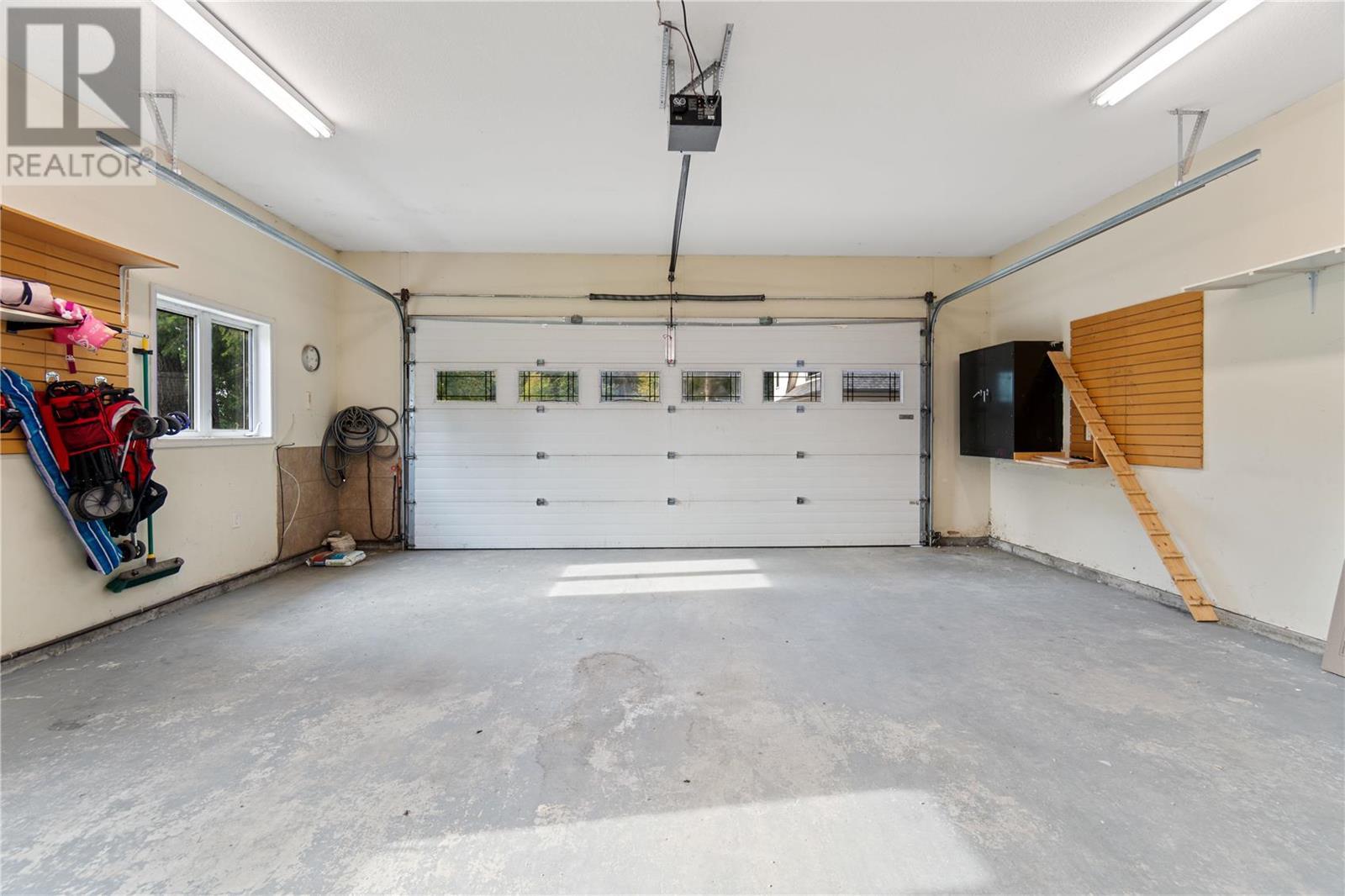 6500 15 Avenue SW Unit# 9, #9