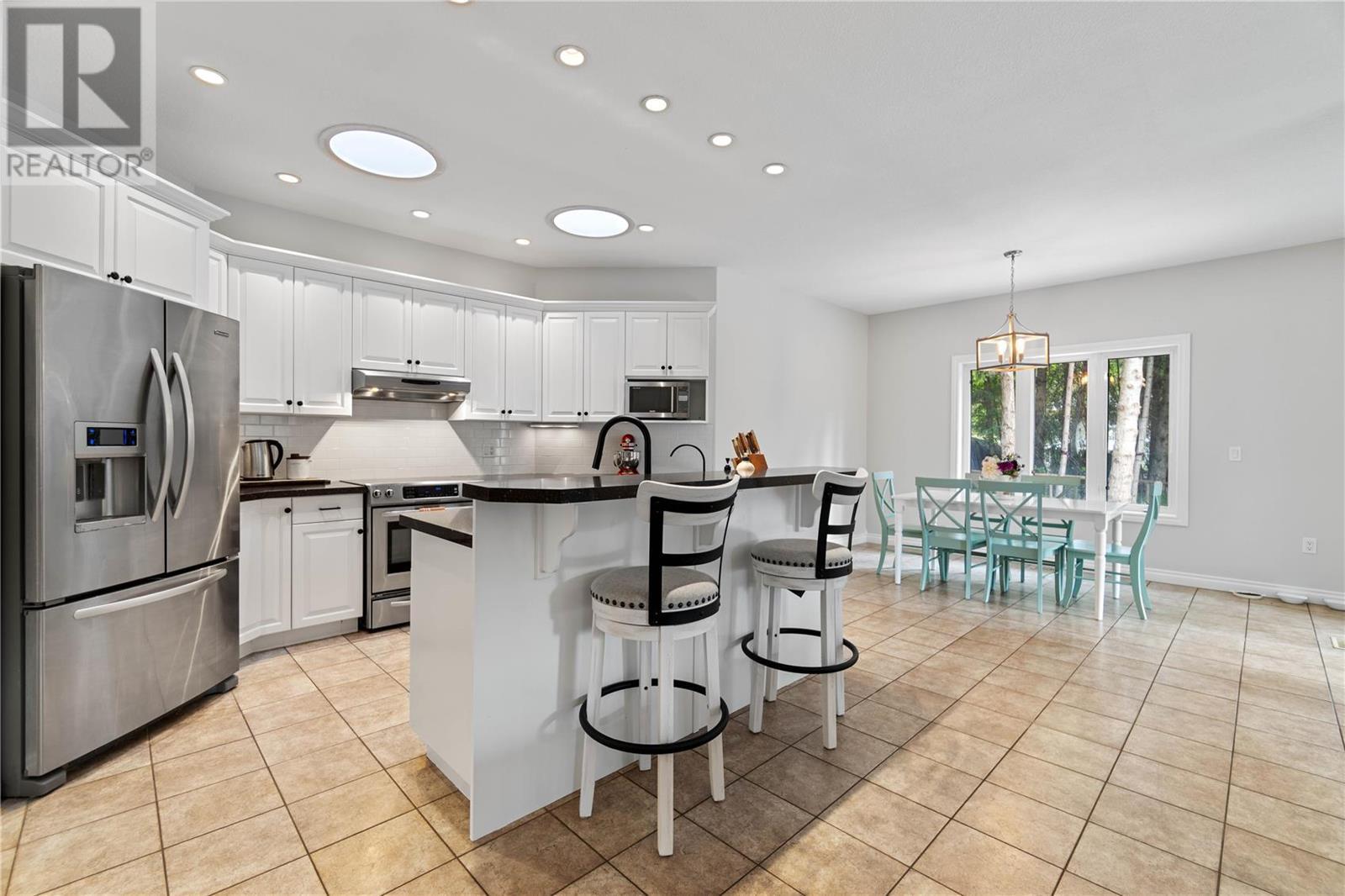 6500 15 Avenue SW Unit# 9, #9