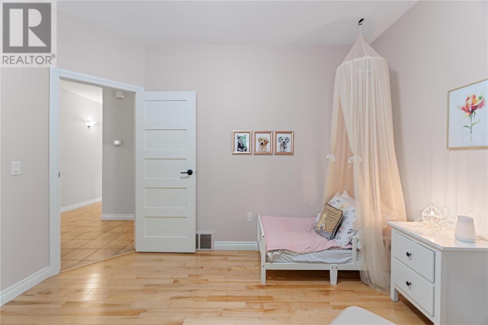 6500 15 Avenue SW Unit# 9, #9