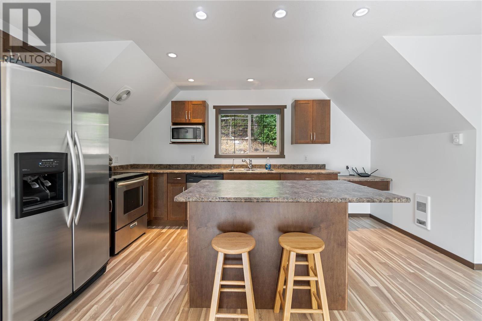 6500 15 Avenue SW Unit# 9, #9