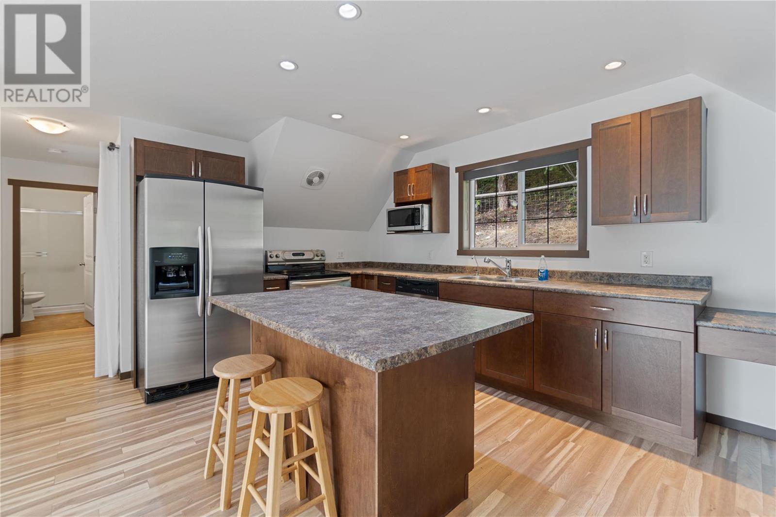 6500 15 Avenue SW Unit# 9, #9