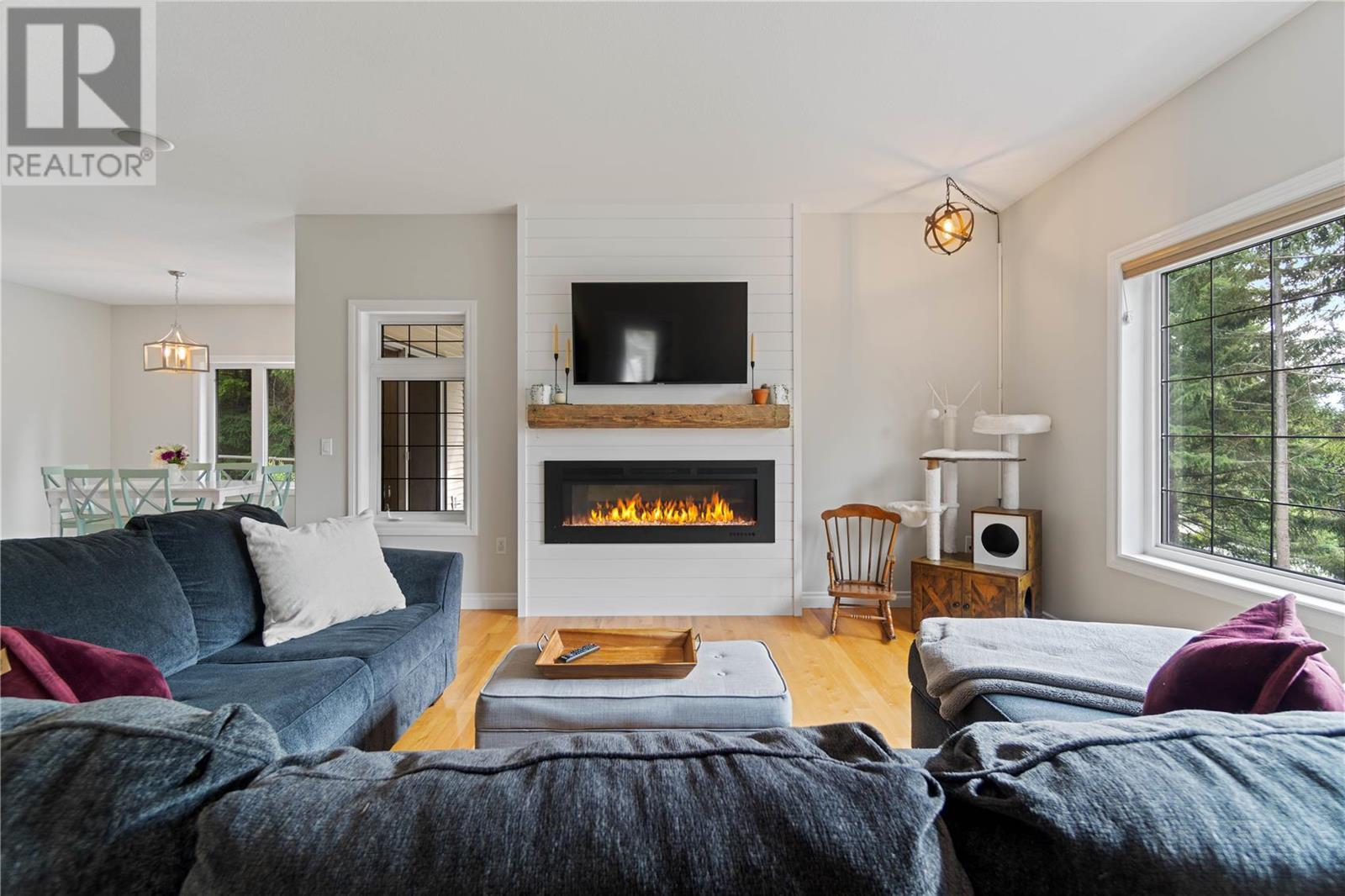 6500 15 Avenue SW Unit# 9, #9