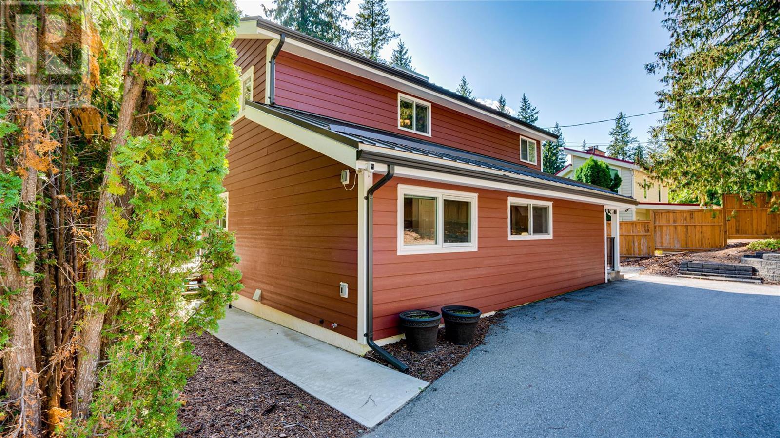 339 Coach Road